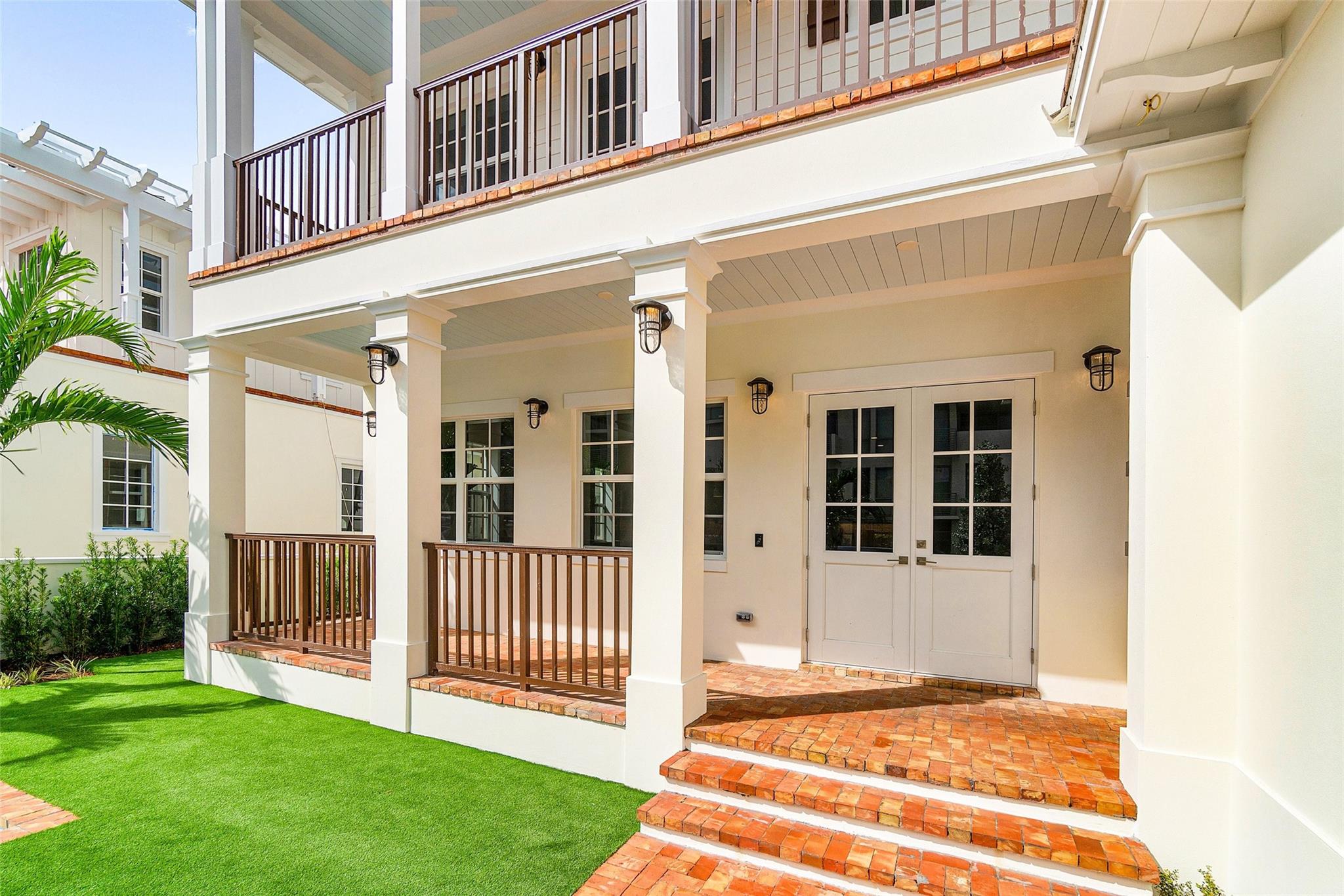 136 SE 1st Ave | Magnolia Place Downtown | Delray Beach