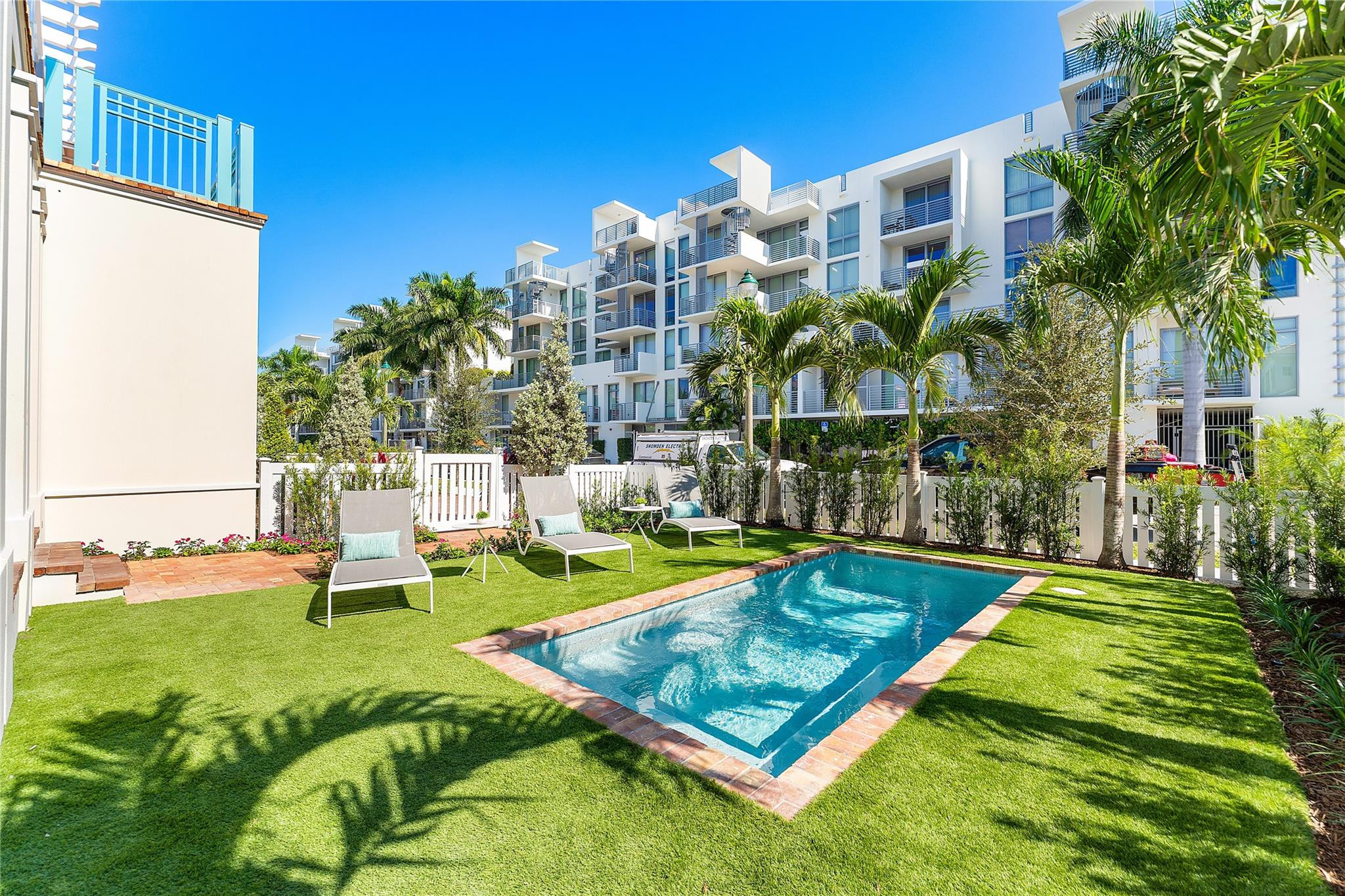 140 SE 4th Ave | Magnolia Place Downtown | Delray Beach