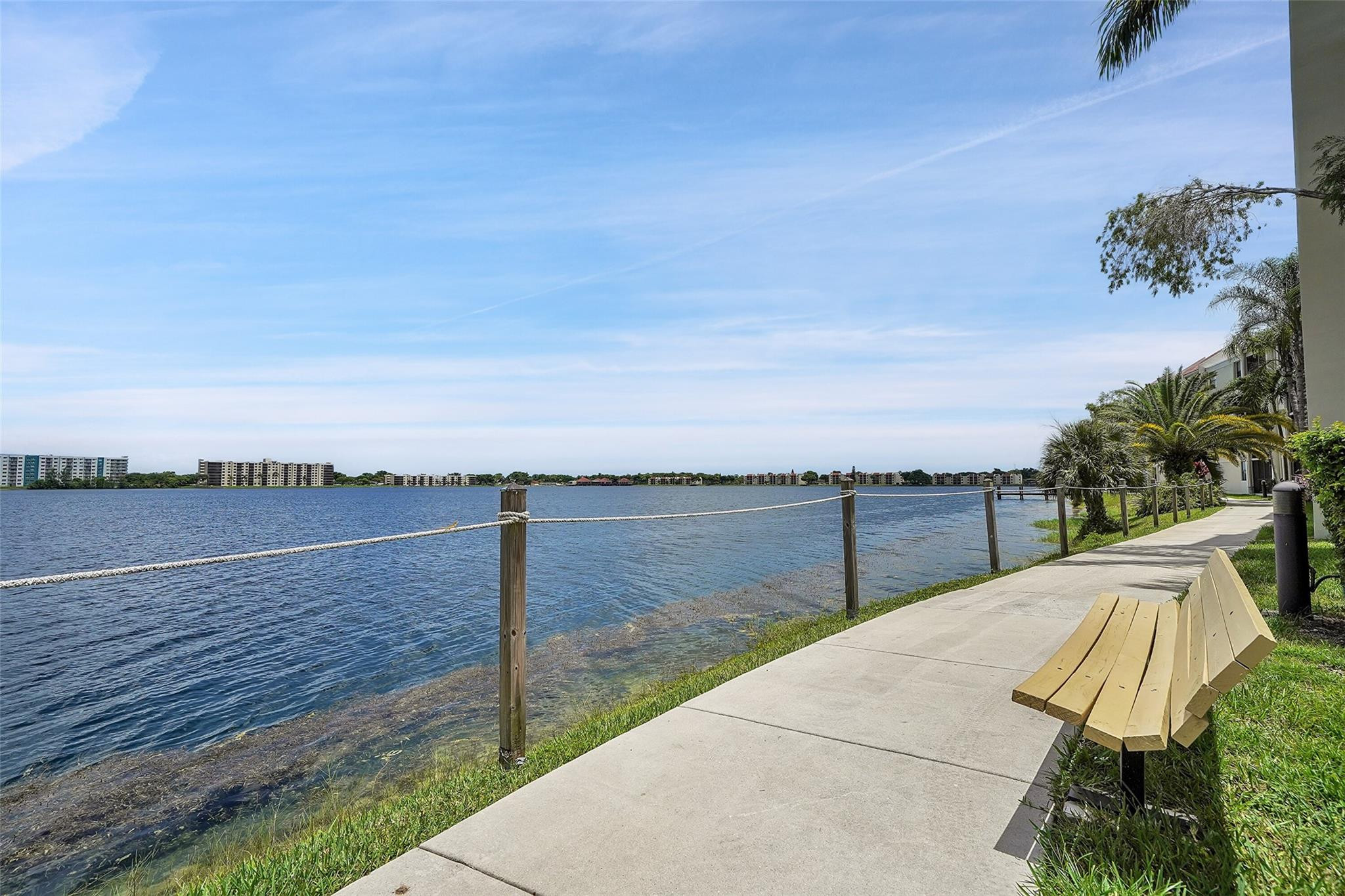 116 Lake Emerald Drive 401