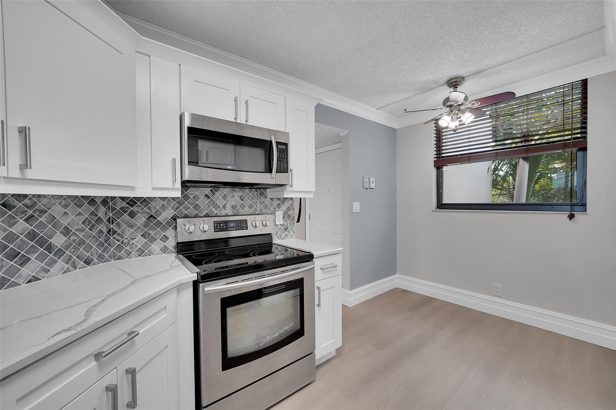116 Lake Emerald Drive 401