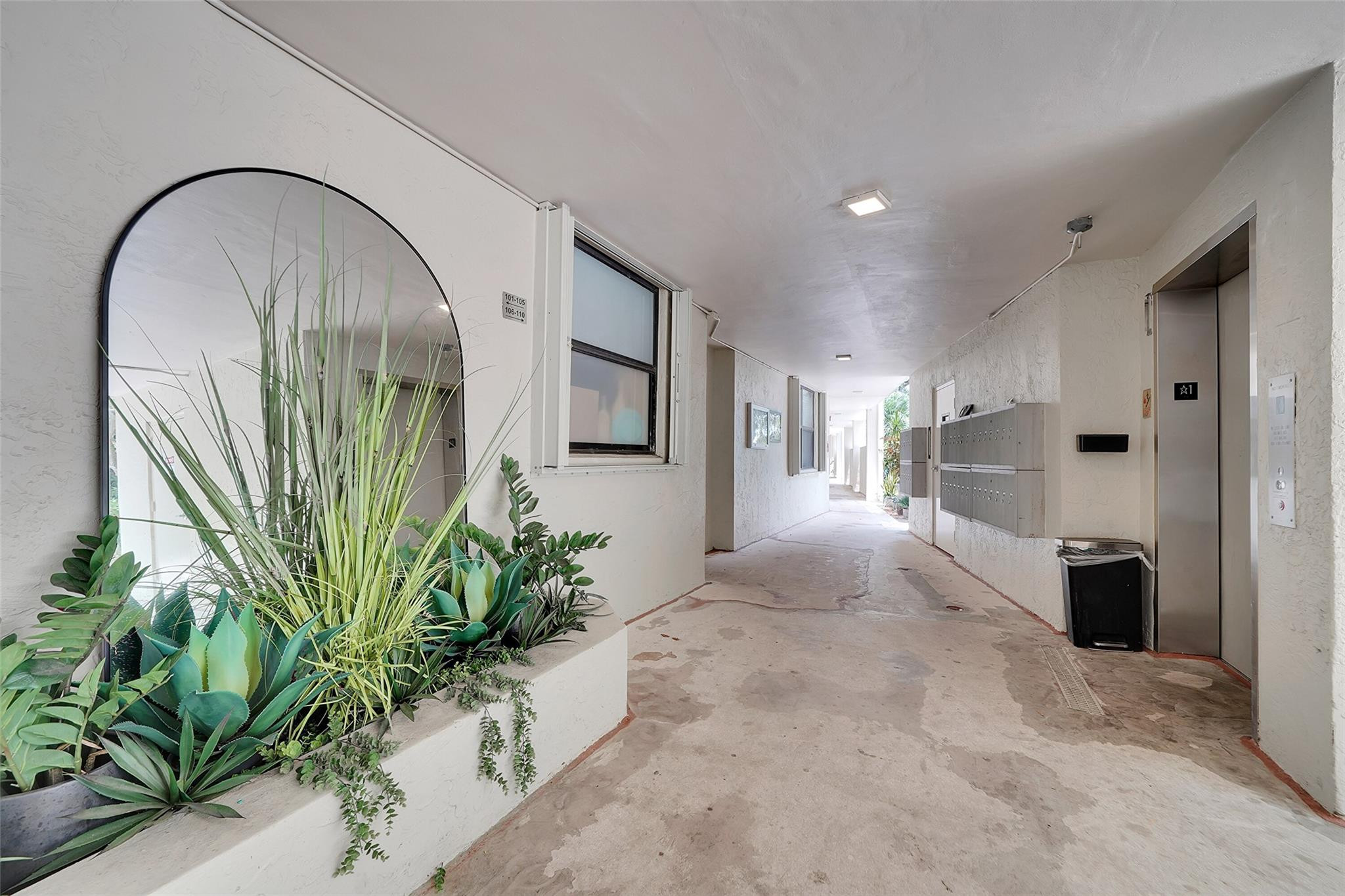 116 Lake Emerald Drive 401