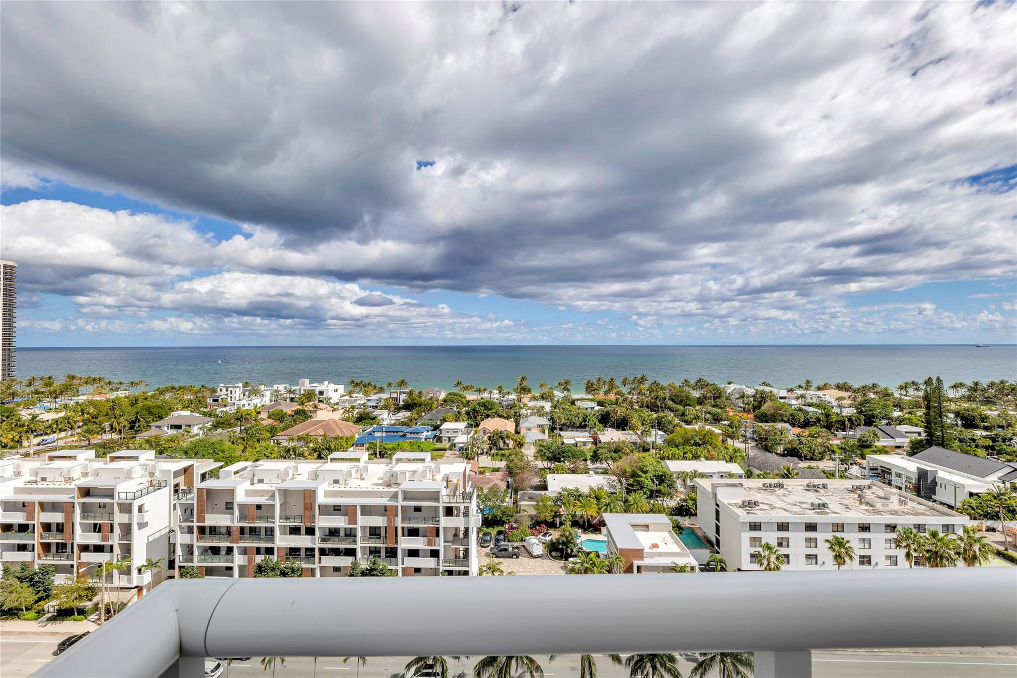 3015 N Ocean Boulevard 15F