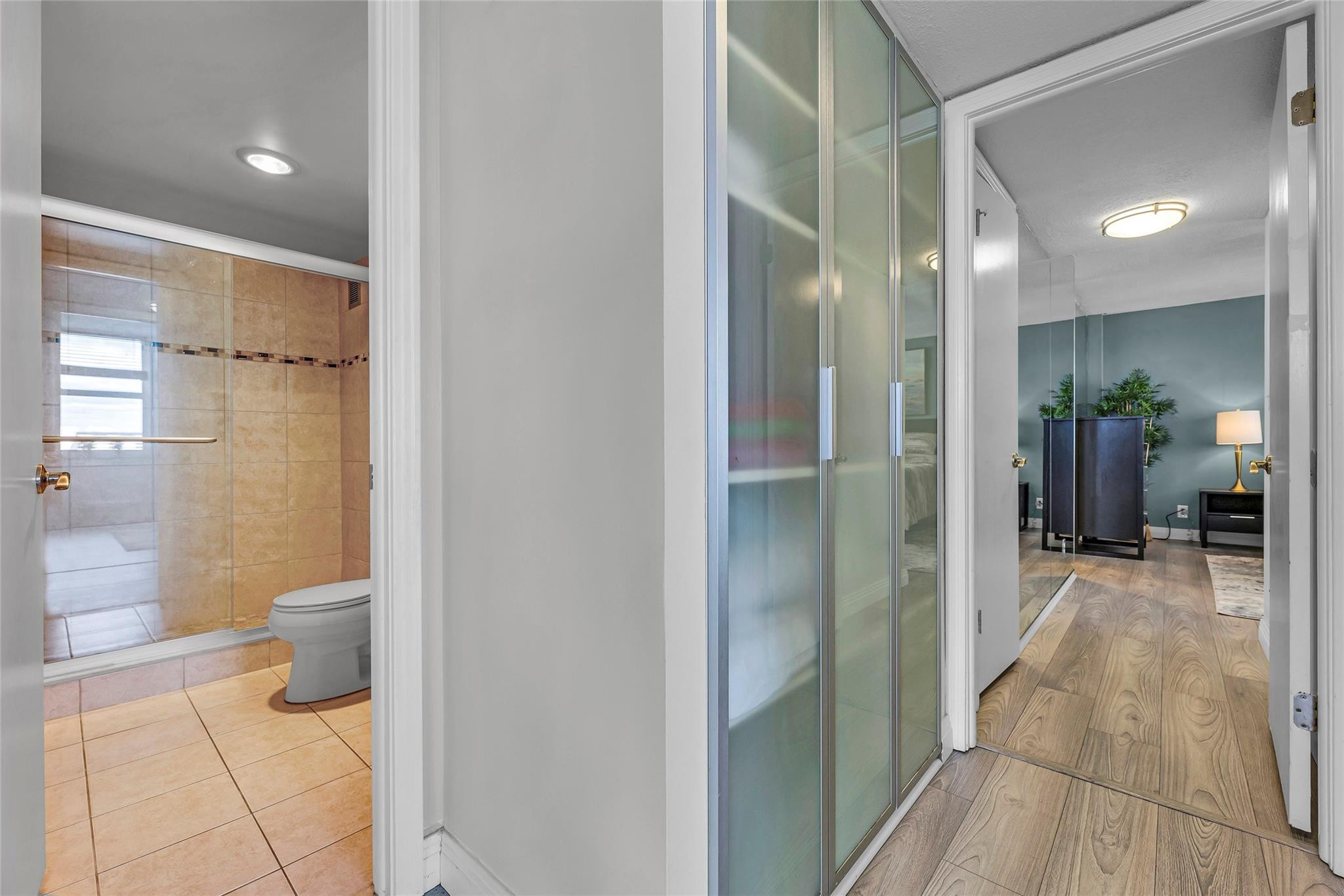 3015 N Ocean Boulevard 15F