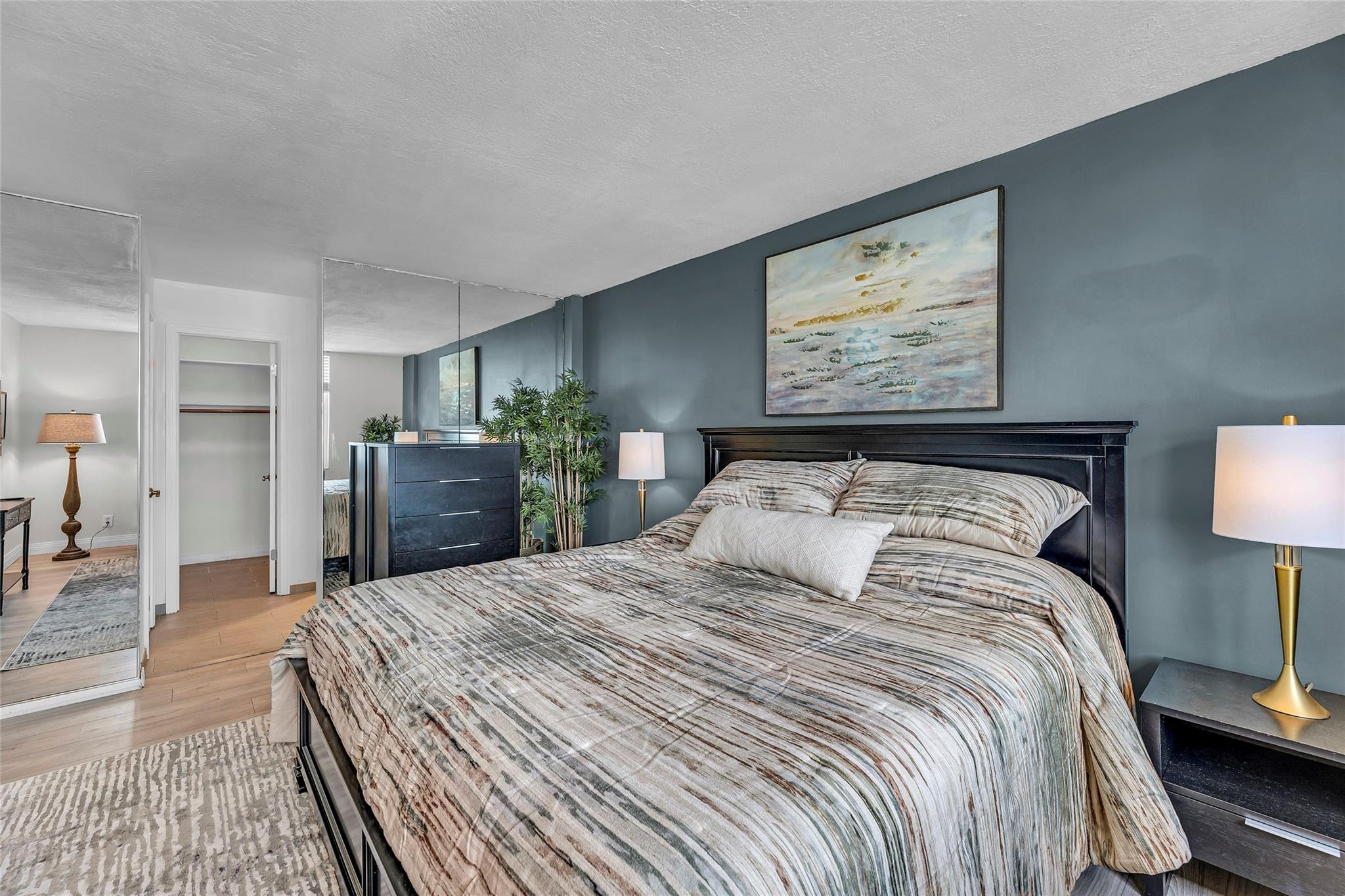 3015 N Ocean Boulevard 15F