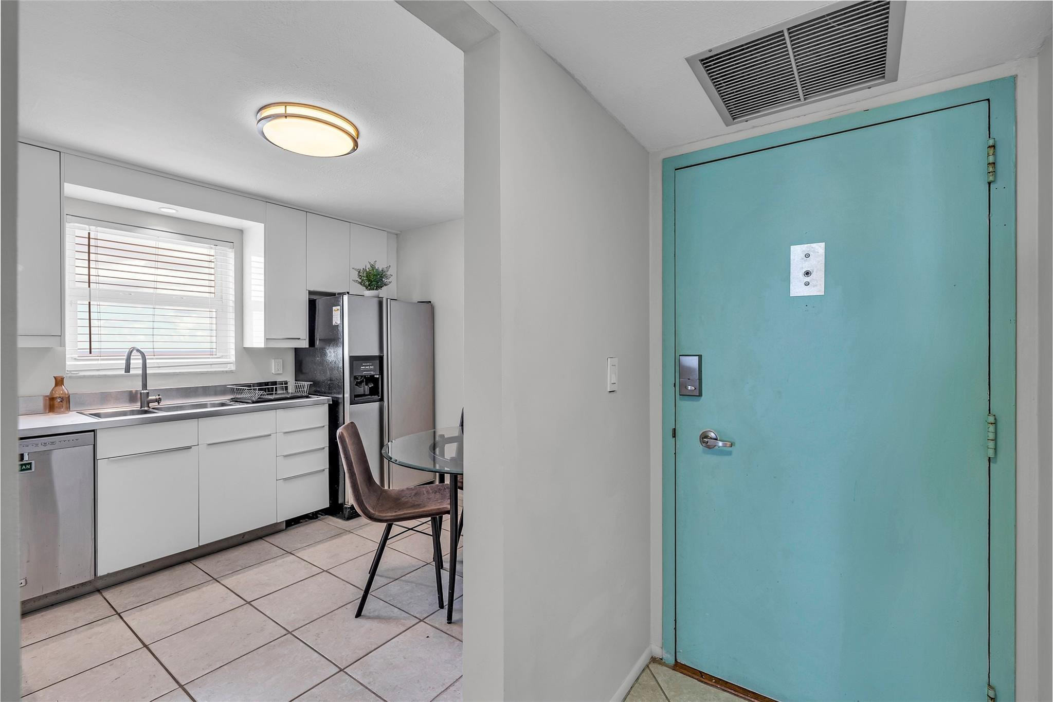 3015 N Ocean Boulevard 15F