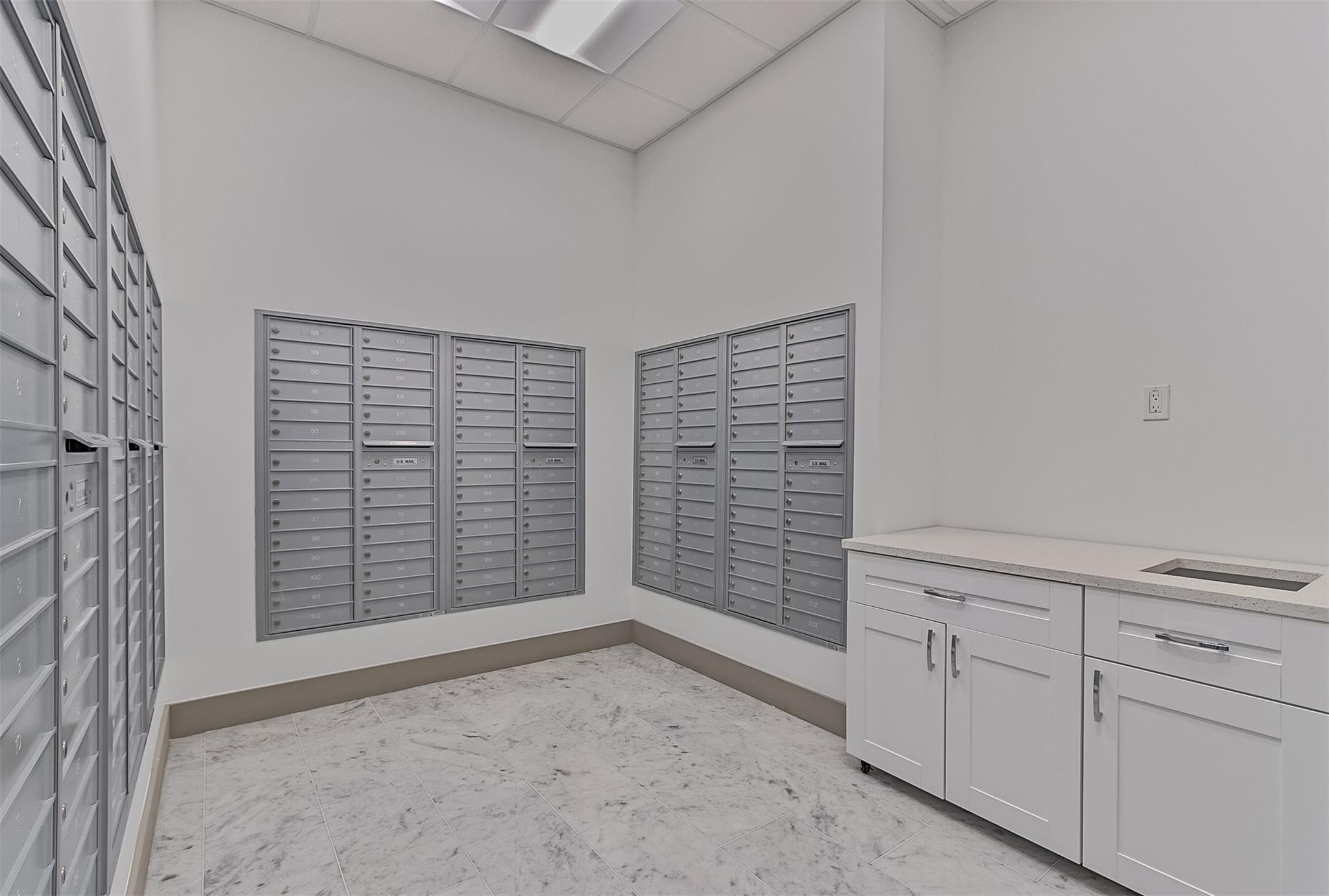 3015 N Ocean Boulevard 15F