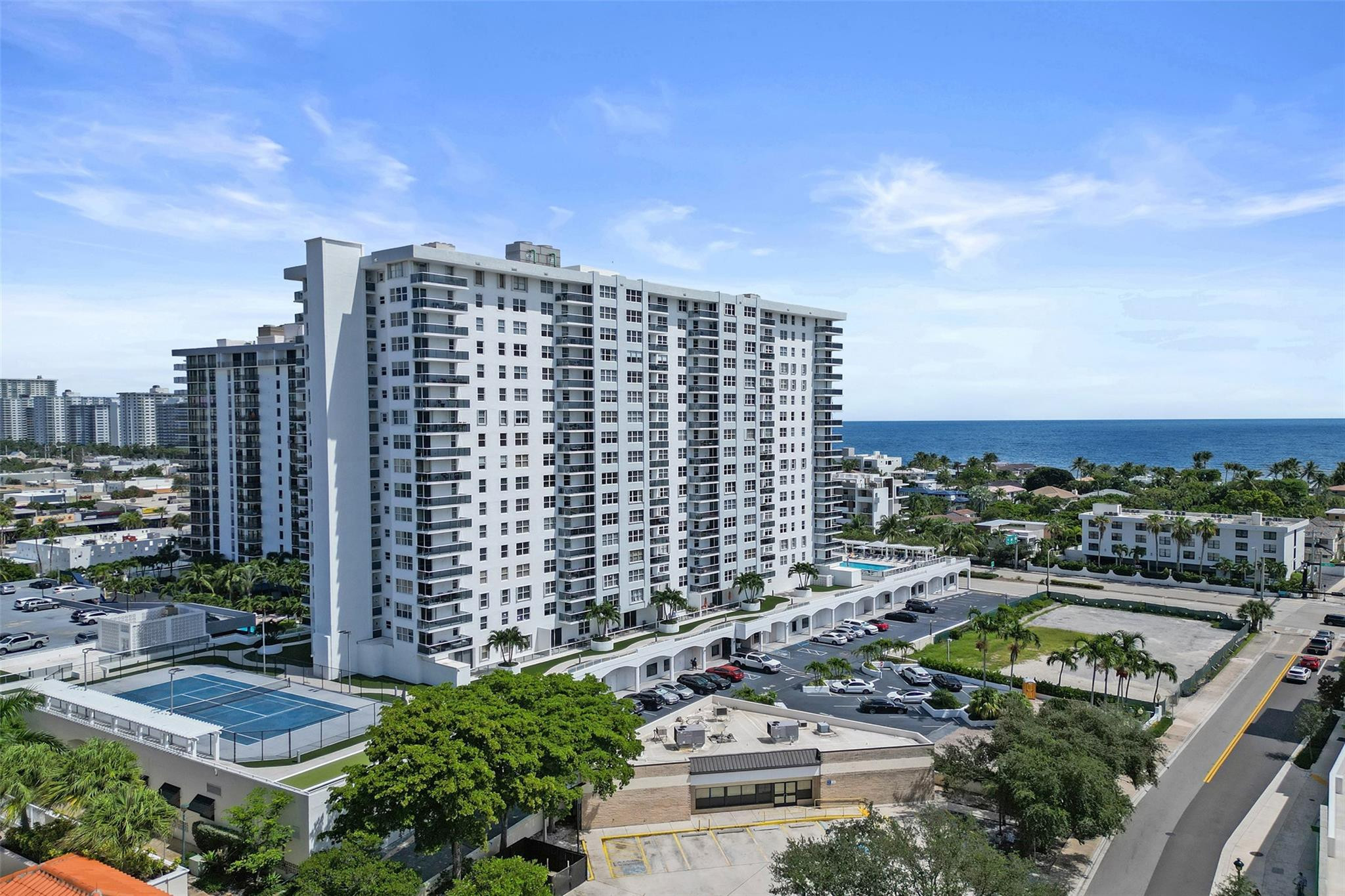 3015 N Ocean Boulevard 15F