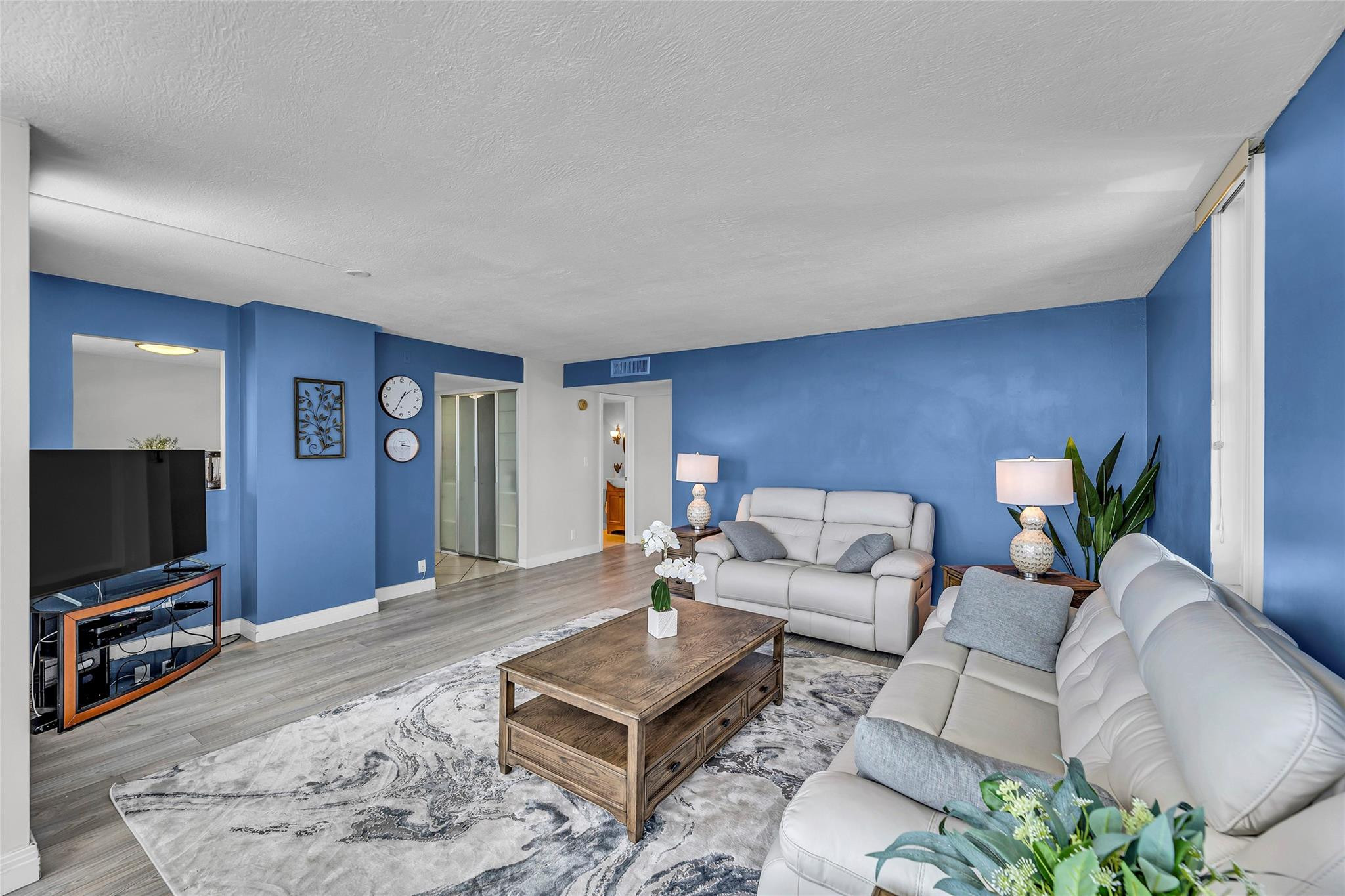 3015 N Ocean Boulevard 15F
