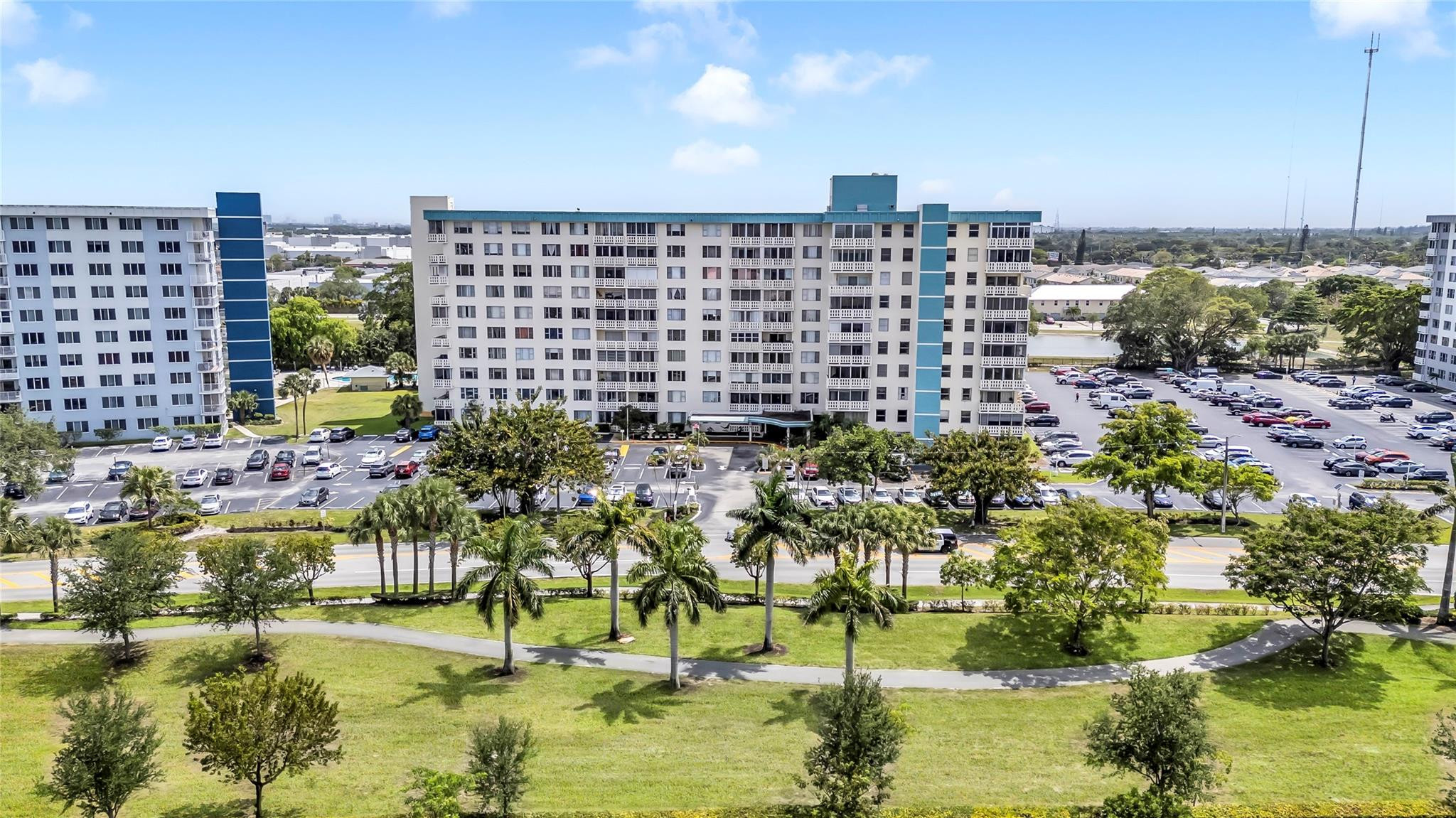 4330 Hillcrest Drive 810