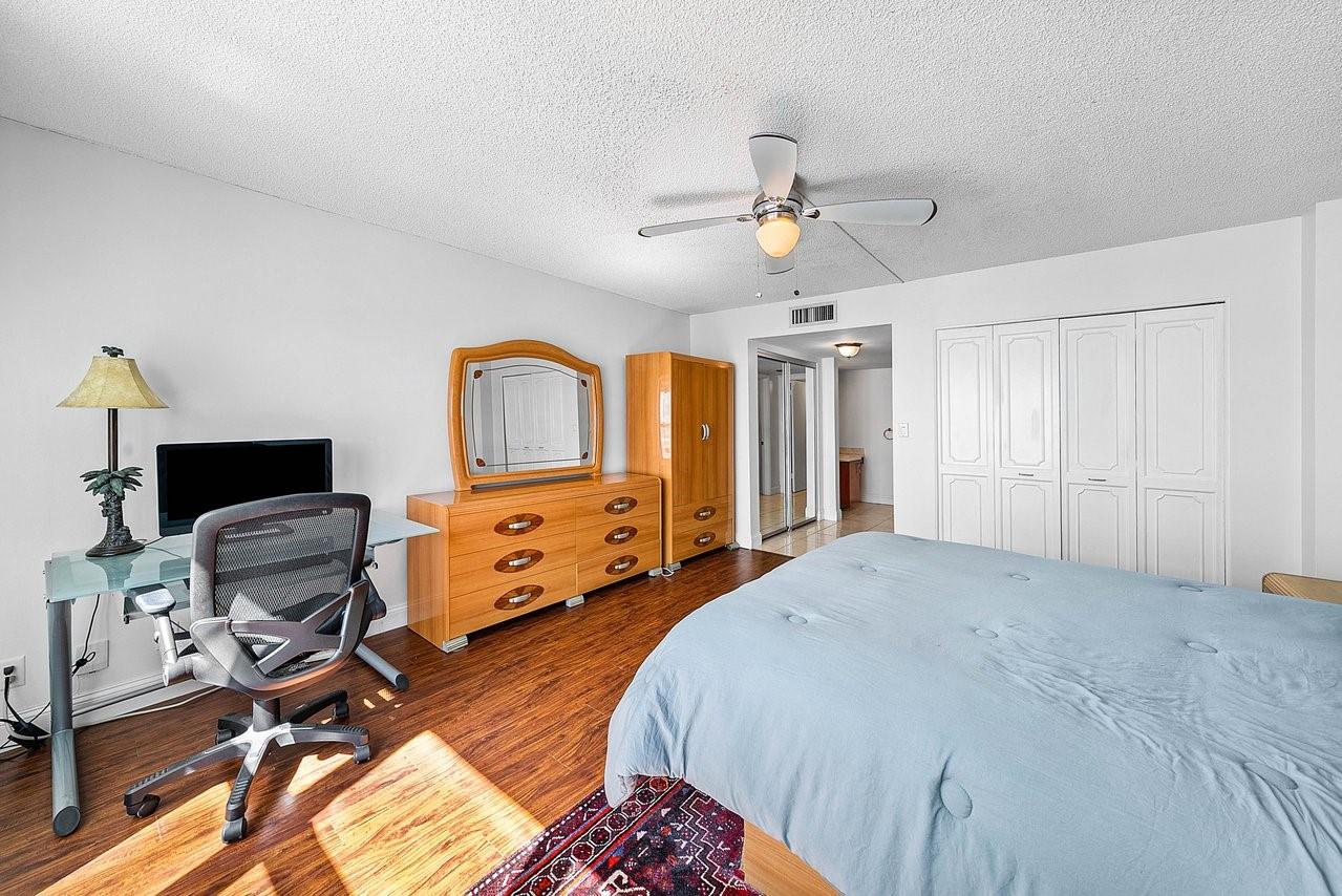 3900 Galt Ocean Dr 1004