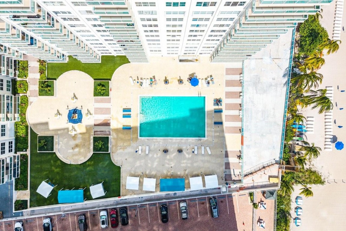 3900 Galt Ocean Dr 1004