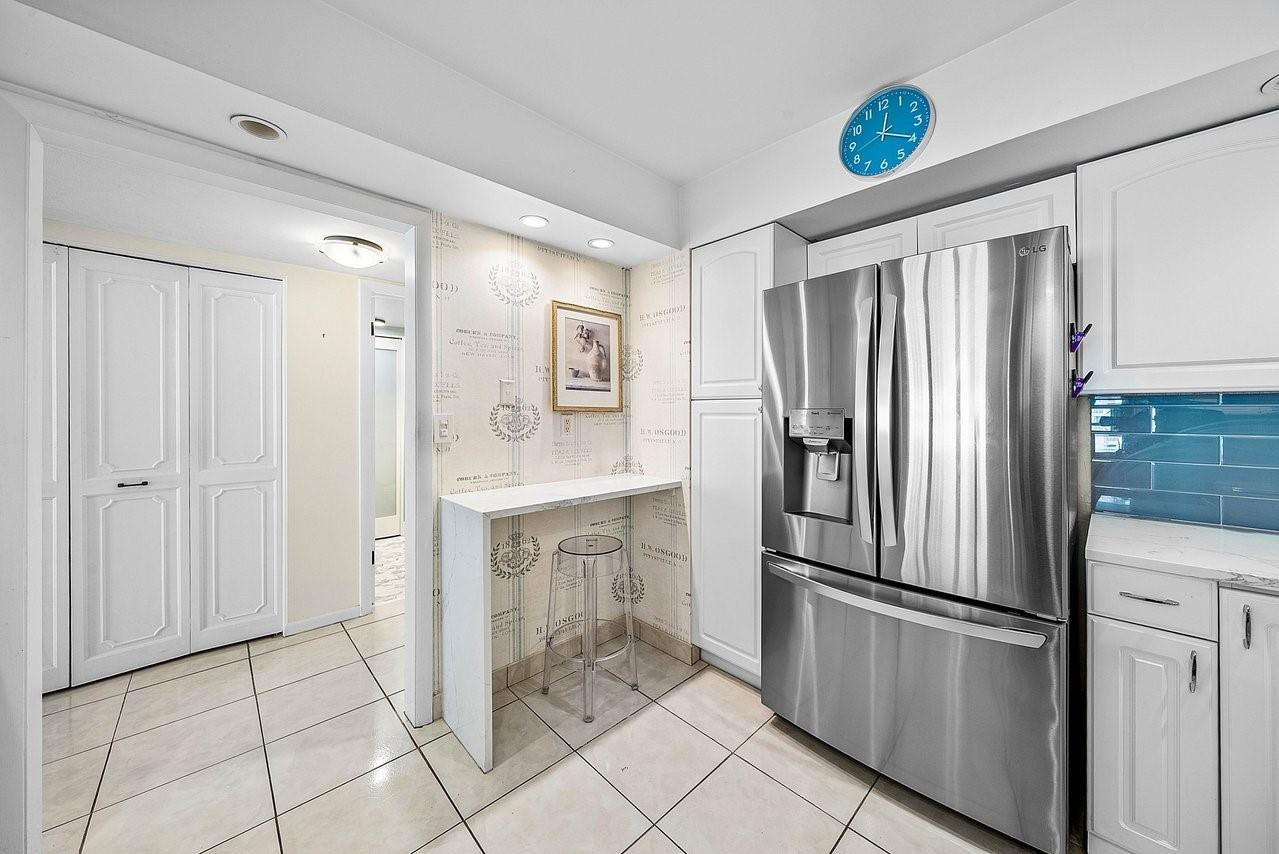 3900 Galt Ocean Dr 1004