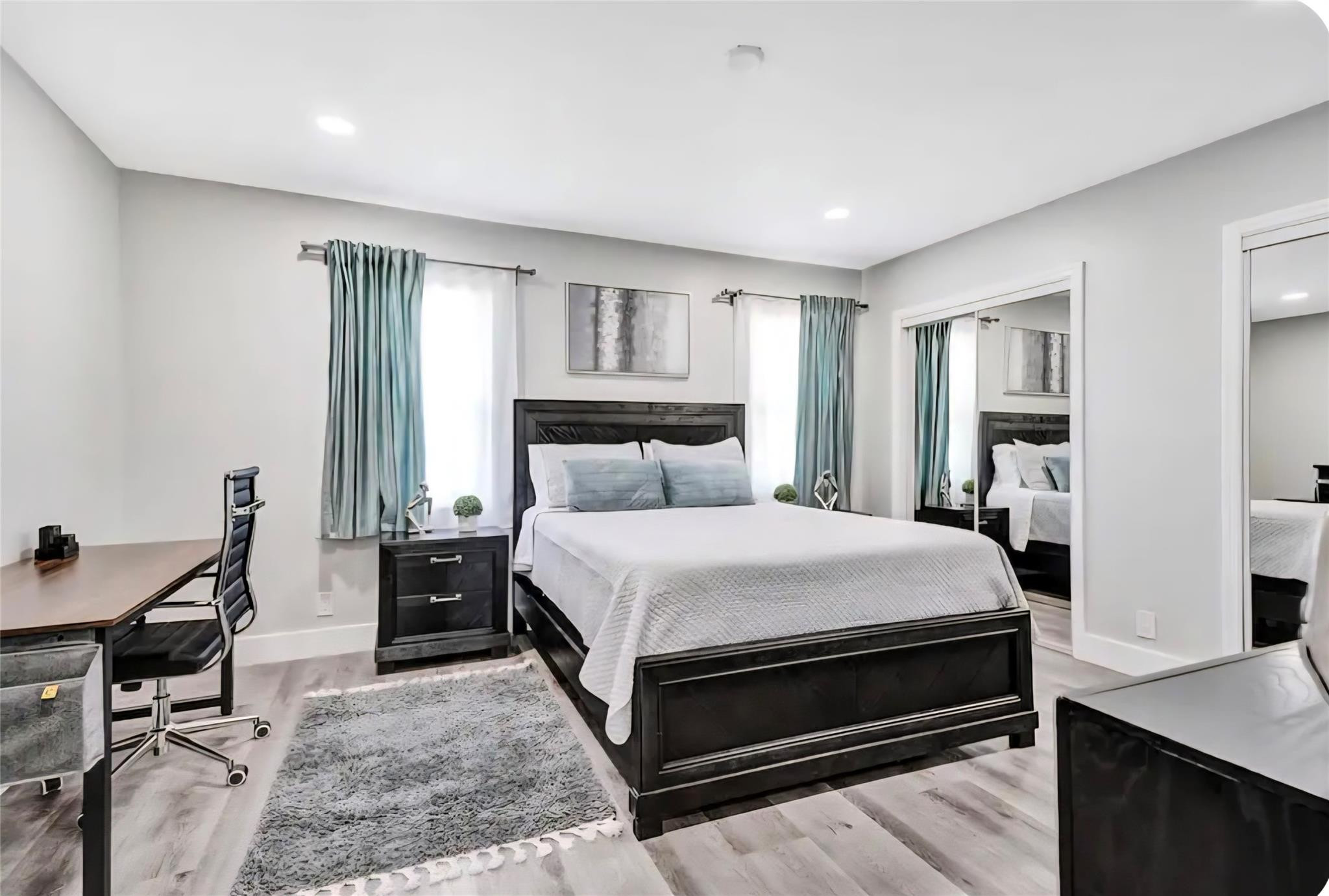 2413 SW 58th Manor