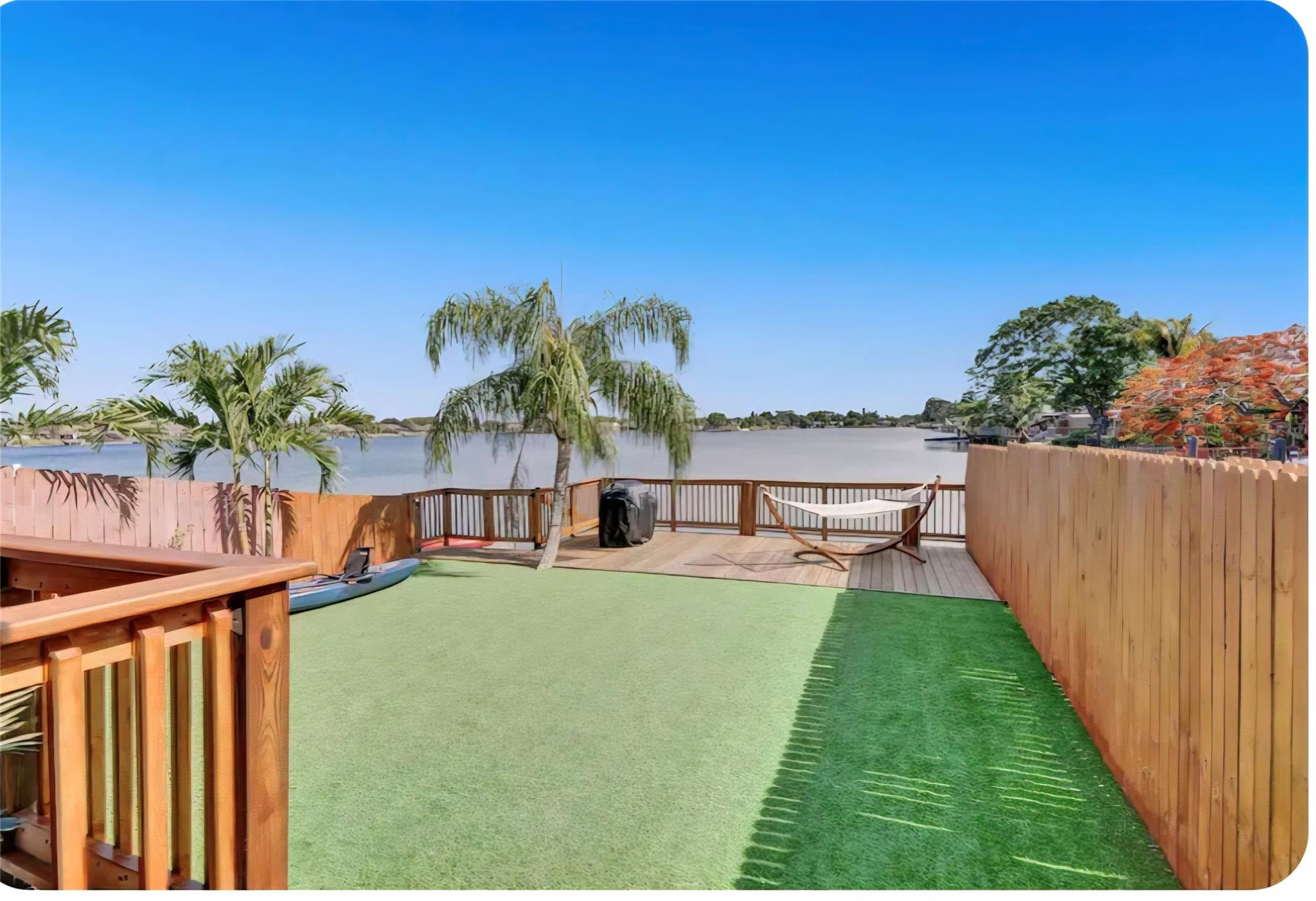 2413 SW 58th Manor