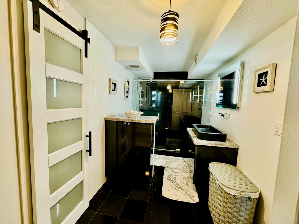 13 Royal Palm Way 5050