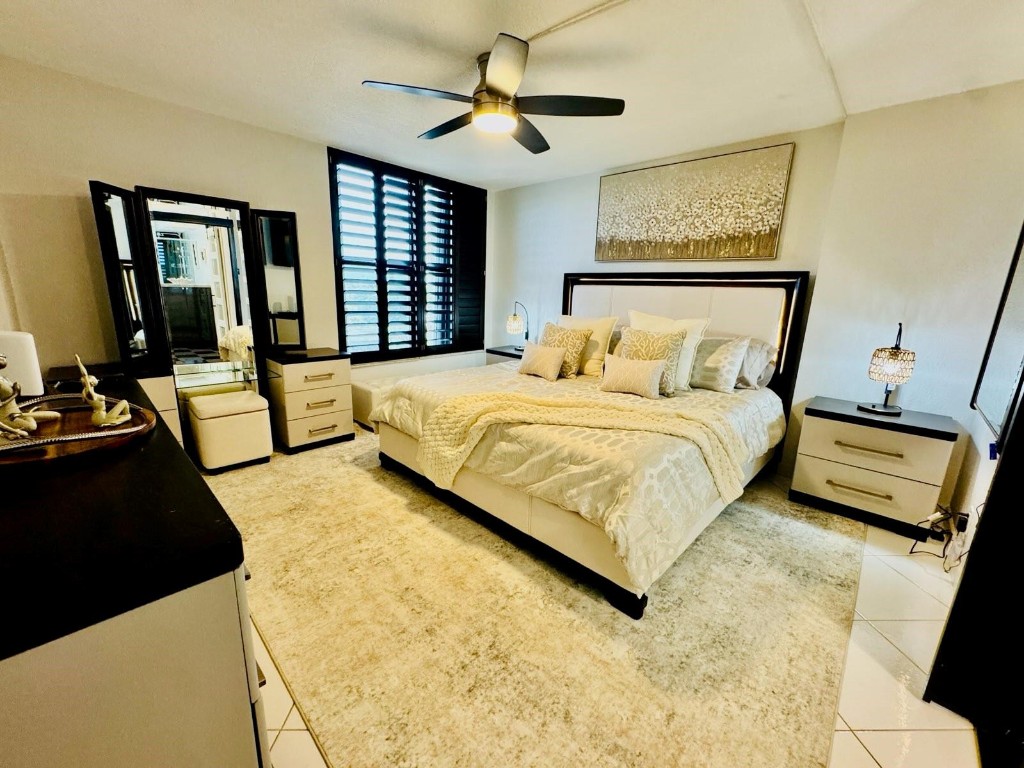 13 Royal Palm Way 5050