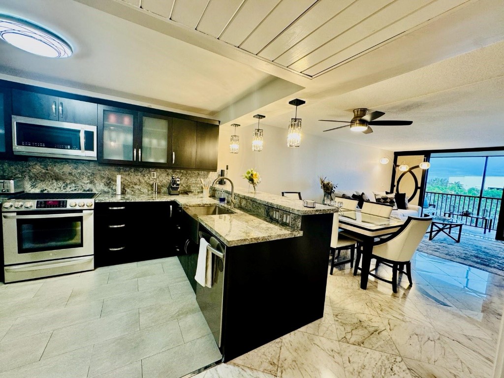 13 Royal Palm Way 5050