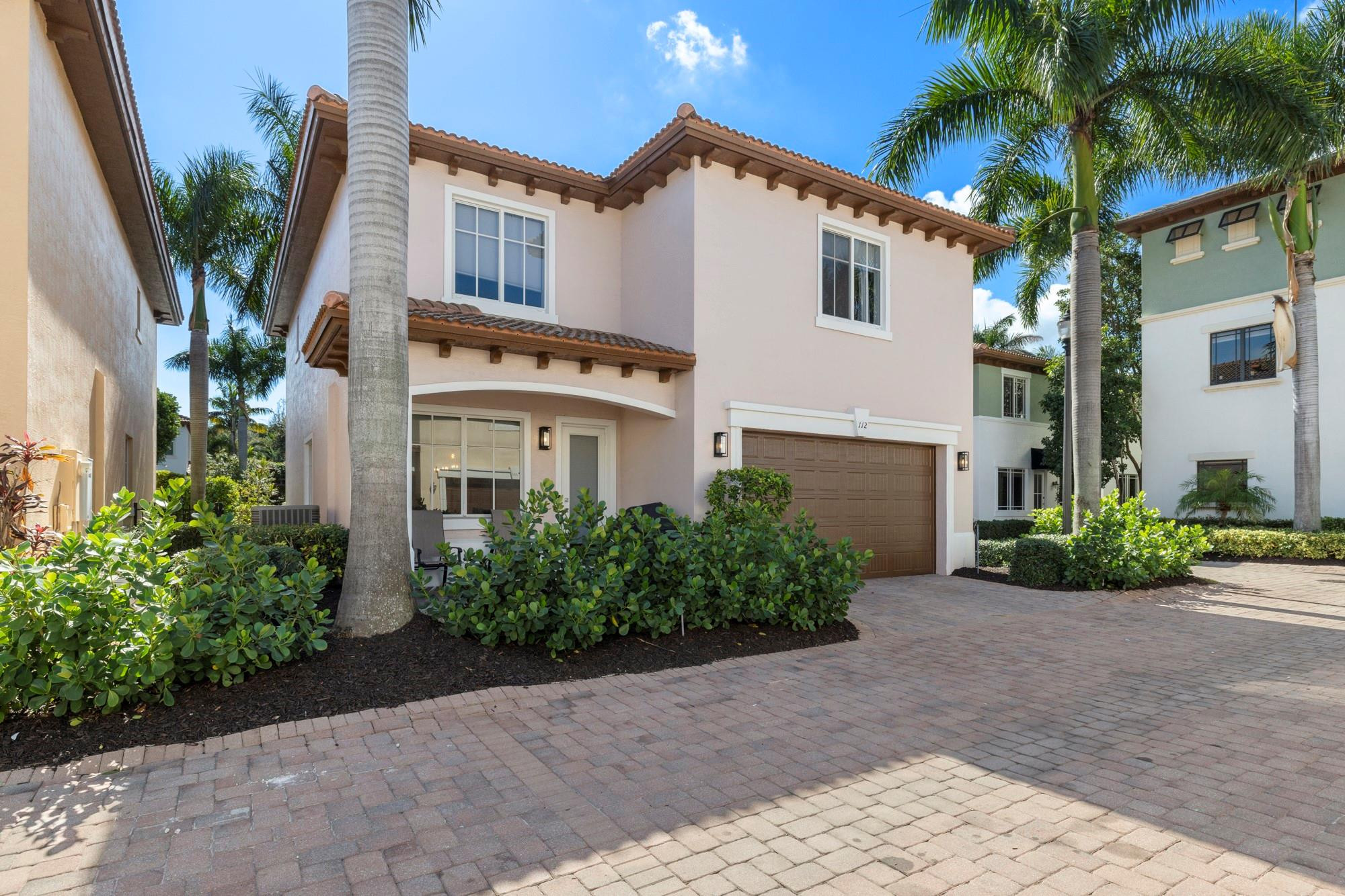 112 NW Gardener St