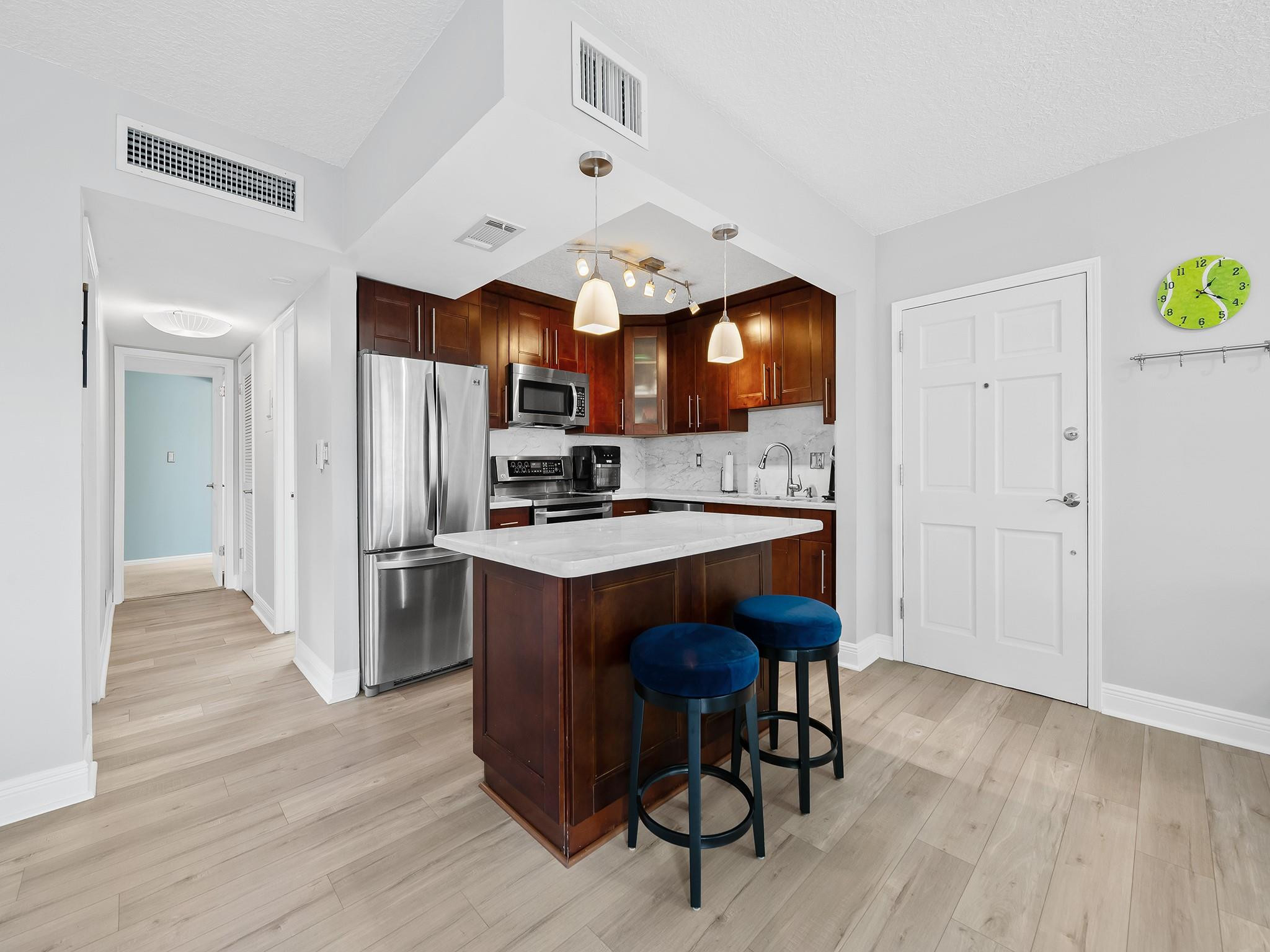 1839 Middle River Drive 105