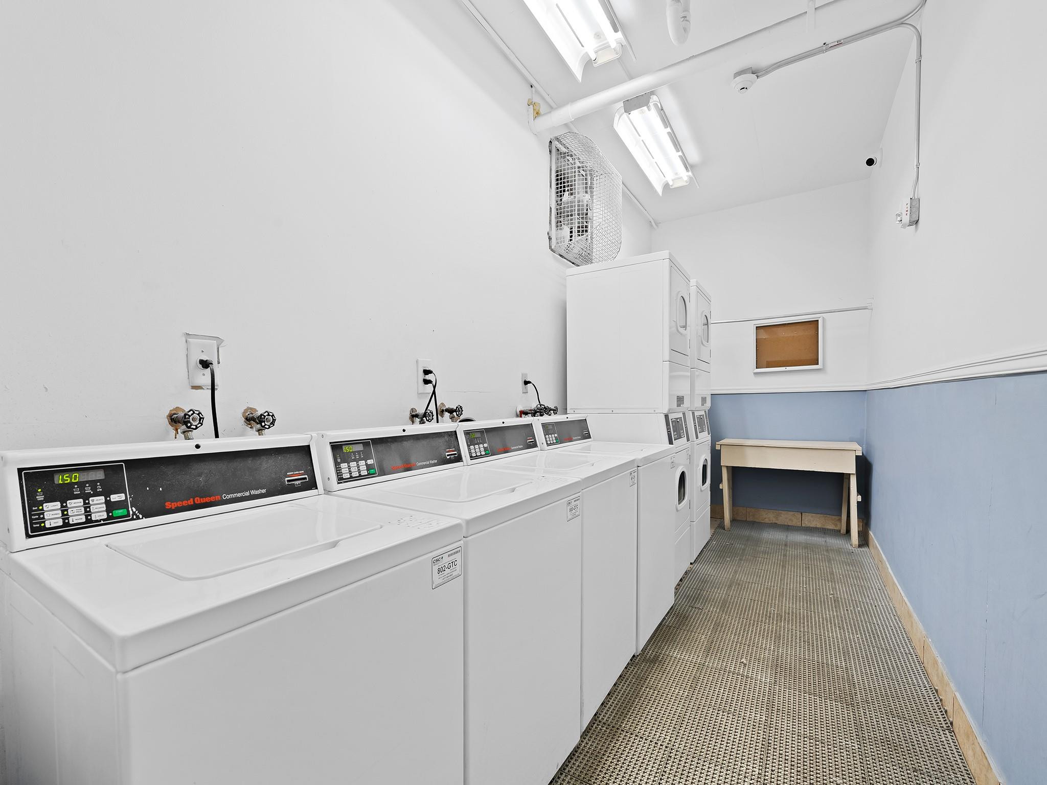 1839 Middle River Drive 105