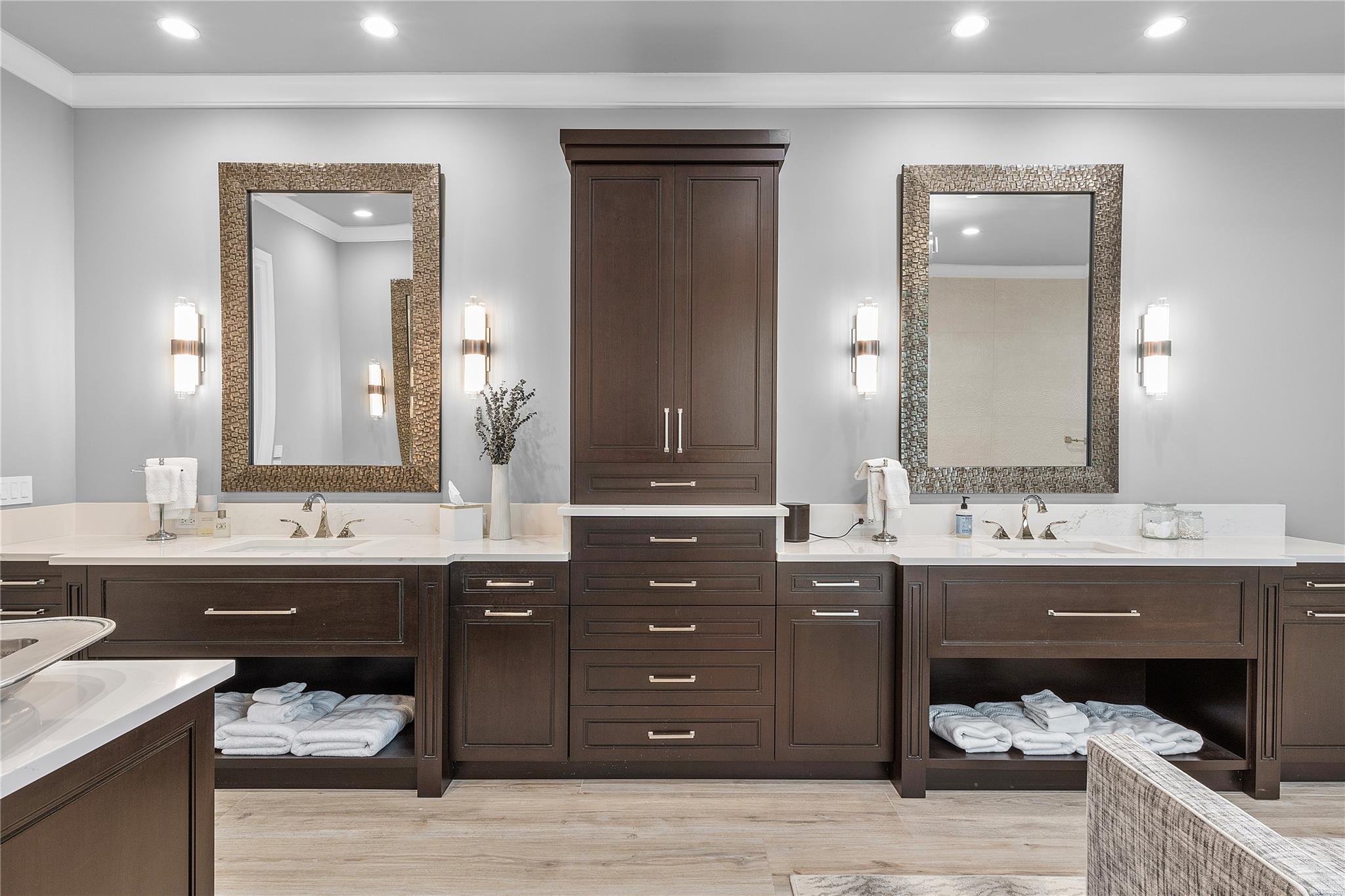 2842 SW Rivers End Way