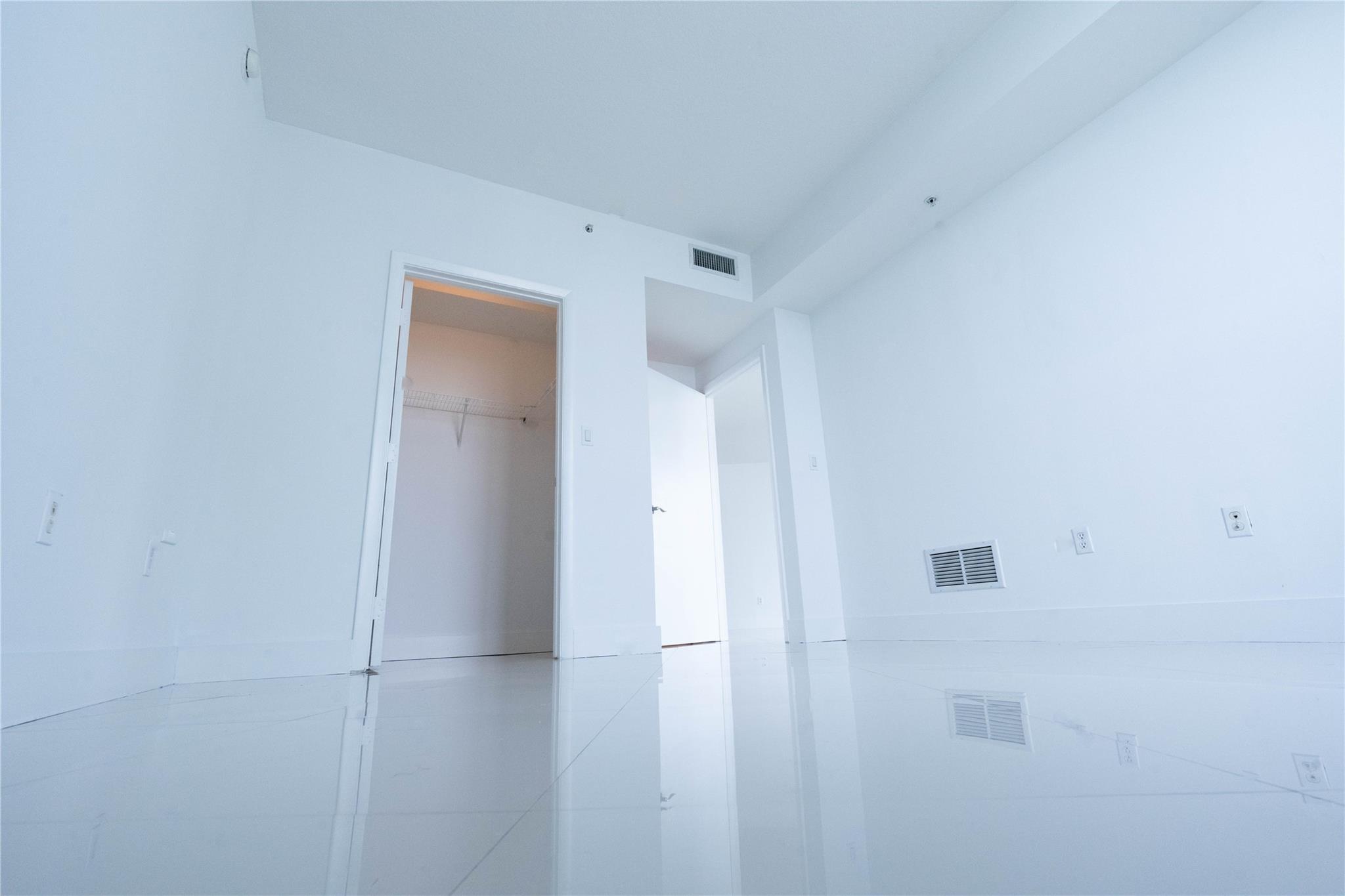 1900 N Bayshore Dr 2312