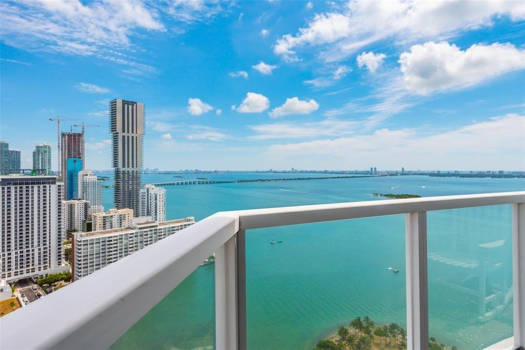 1900 N Bayshore Dr 2312
