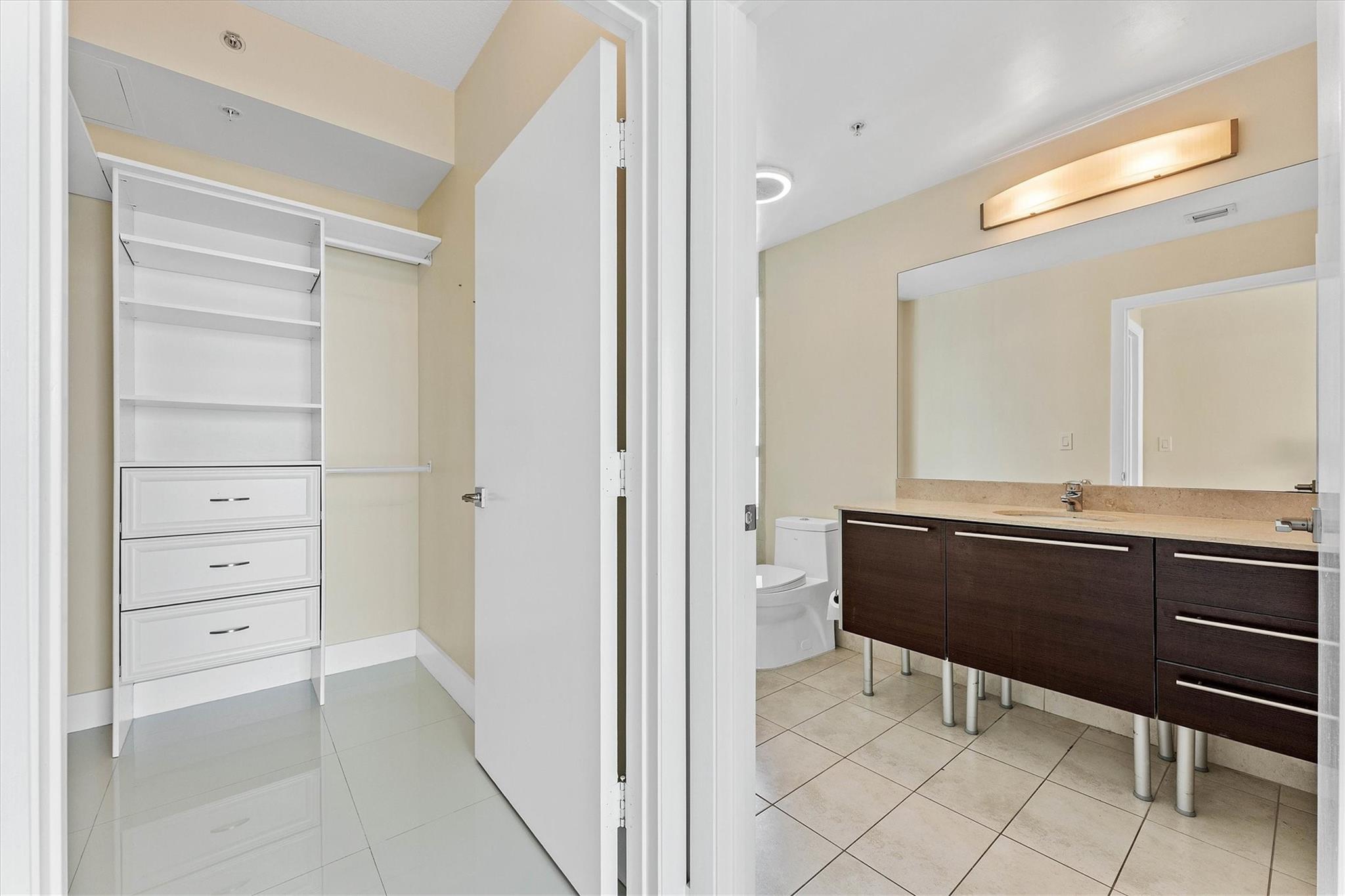 1900 N Bayshore Drive 3702