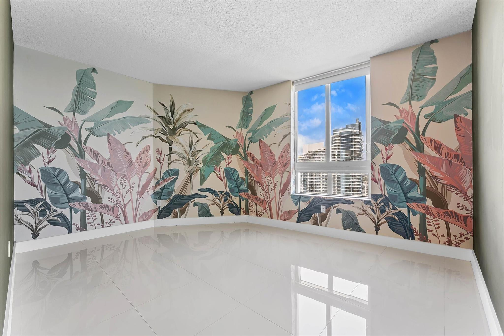 1900 N Bayshore Drive 3702