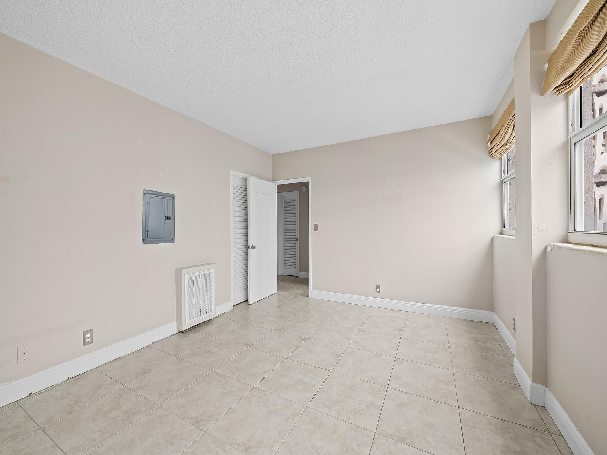 345 N Fort Lauderdale Beach Boulevard Unit: 801