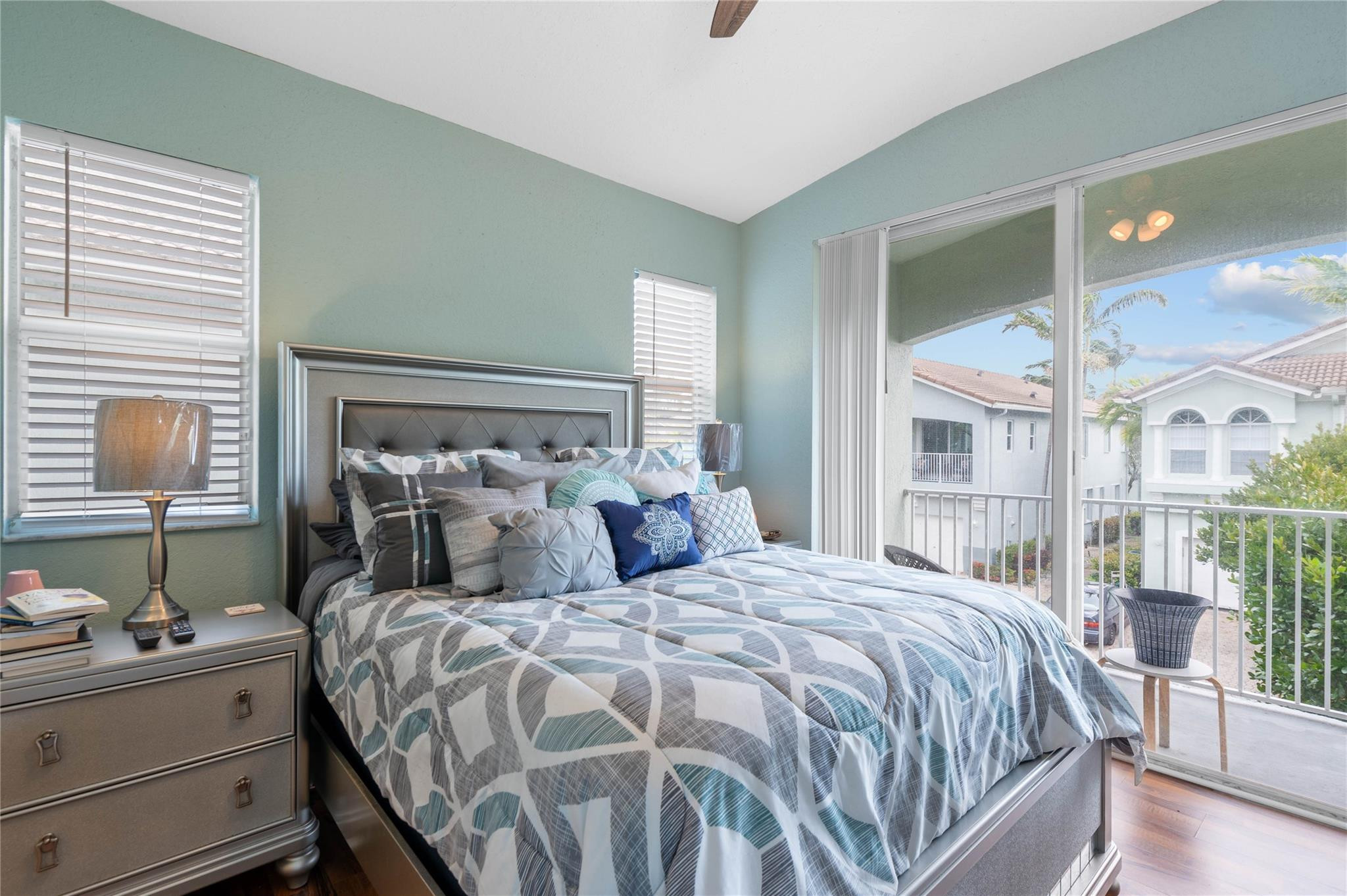 3067 Laurel Ridge Circle