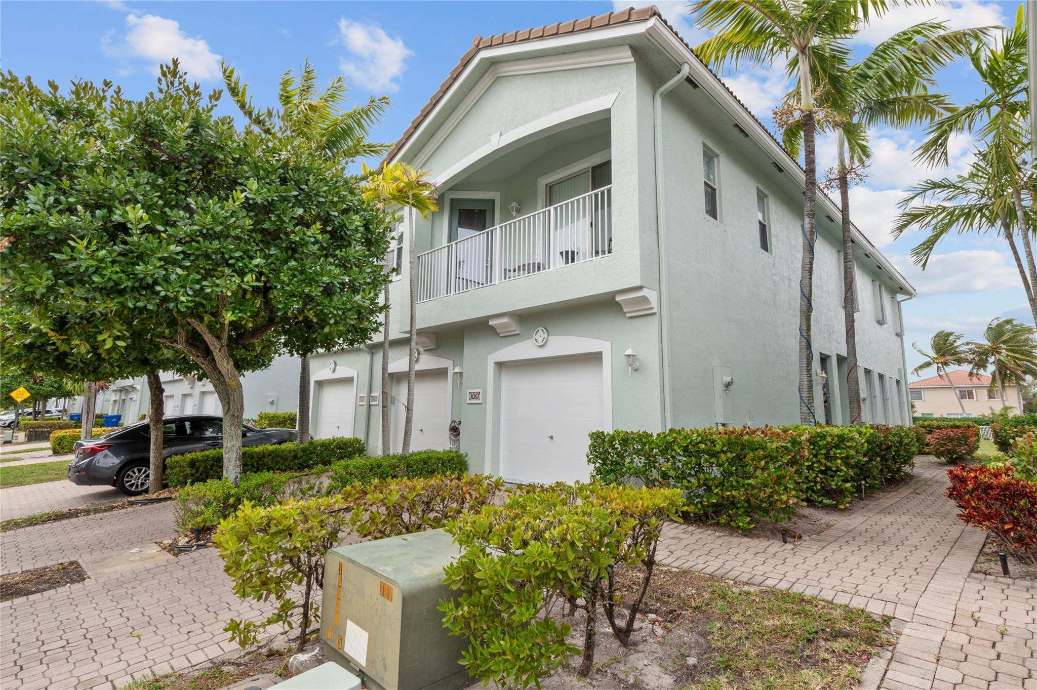 3067 Laurel Ridge Circle