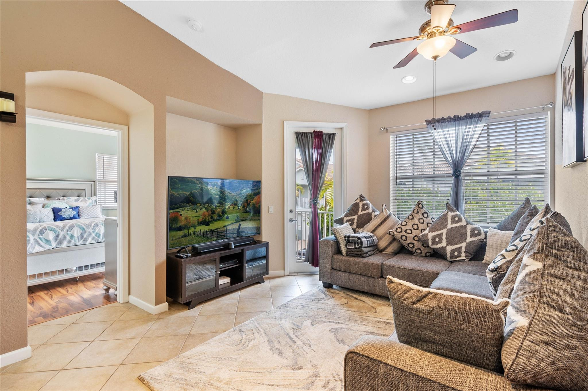 3067 Laurel Ridge Circle