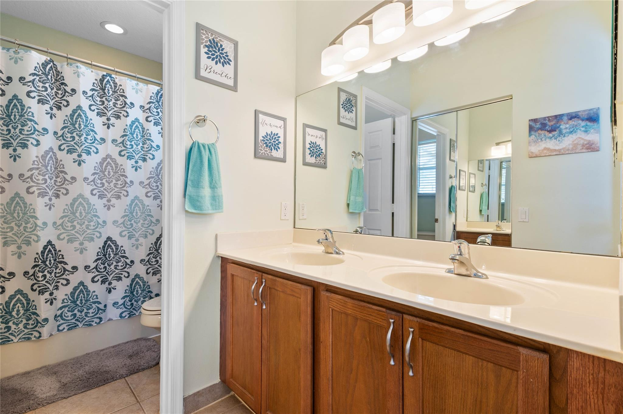 3067 Laurel Ridge Circle