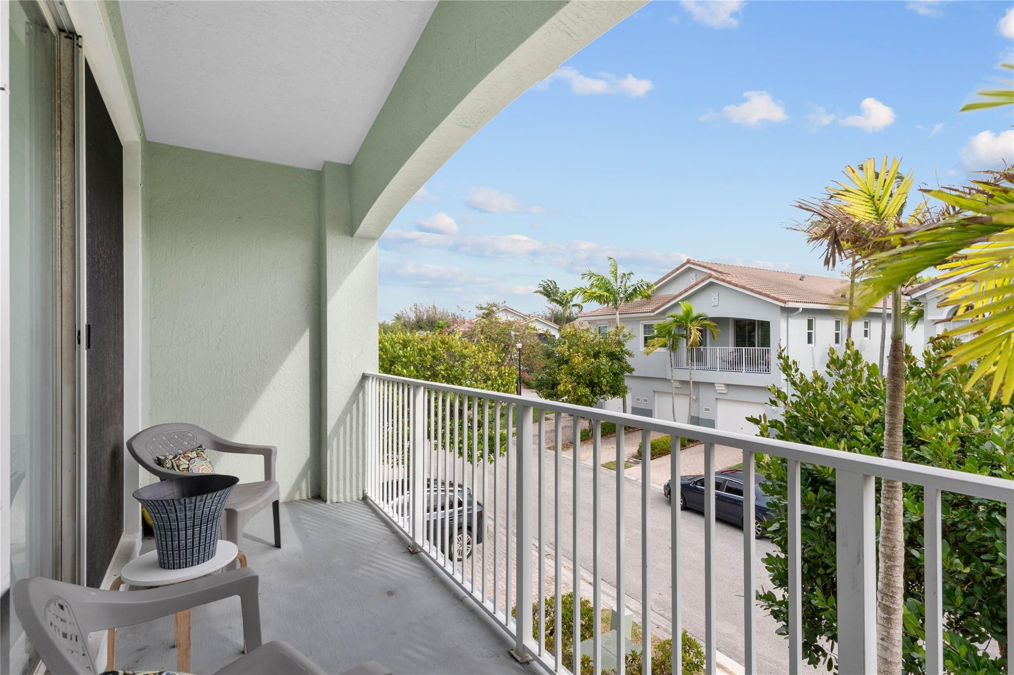 3067 Laurel Ridge Circle