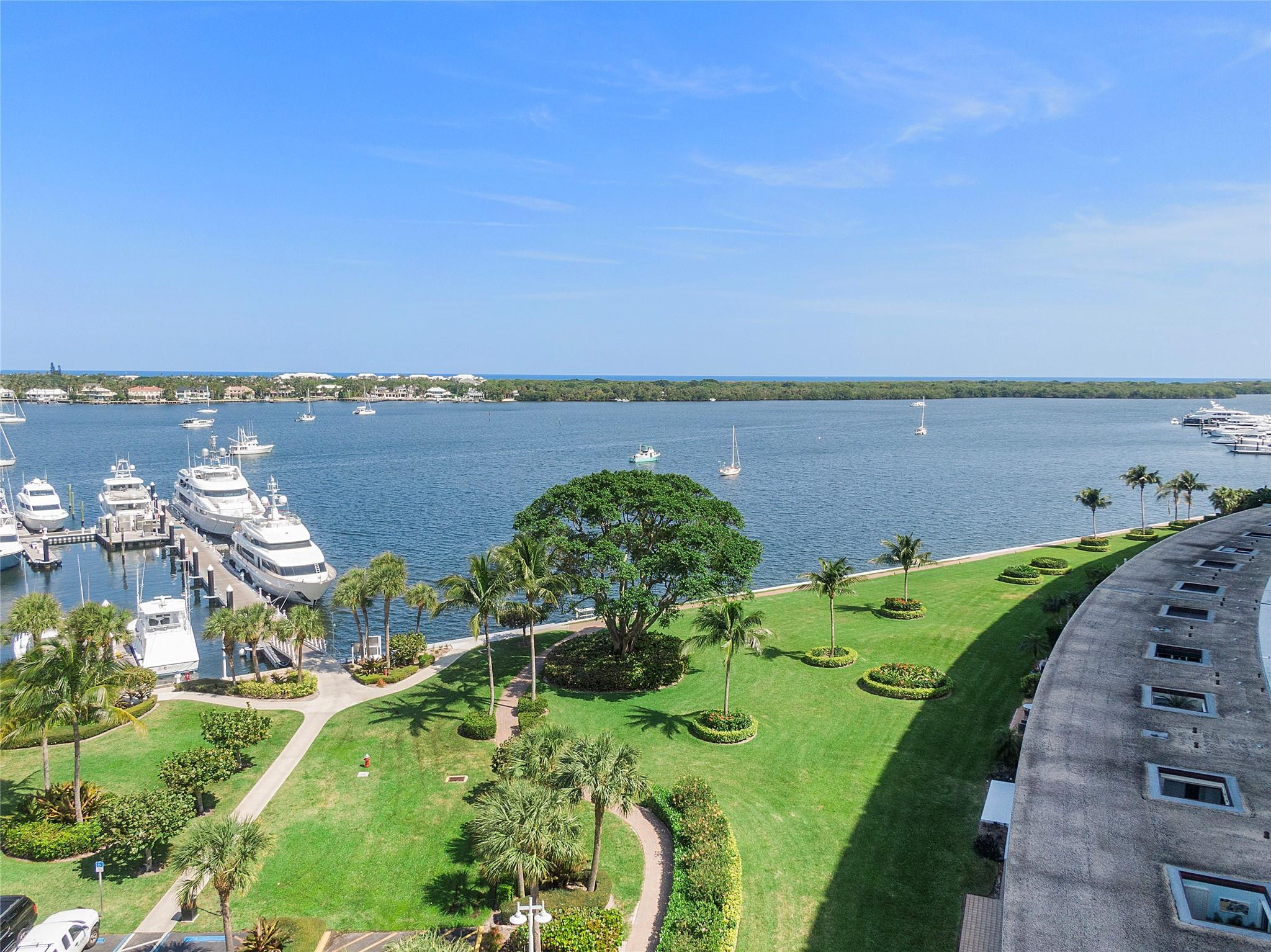 136 Lakeshore Drive T10