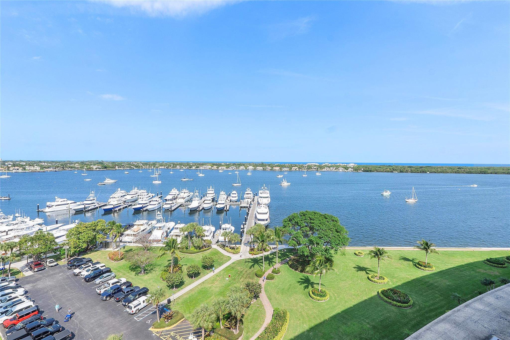 136 Lakeshore Drive T10