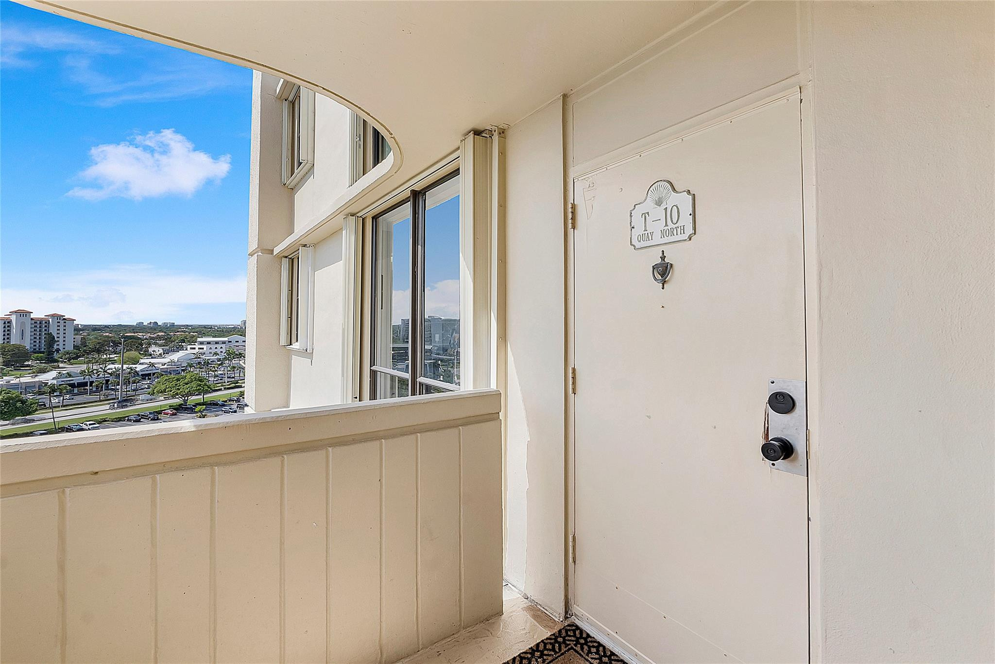 136 Lakeshore Drive T10