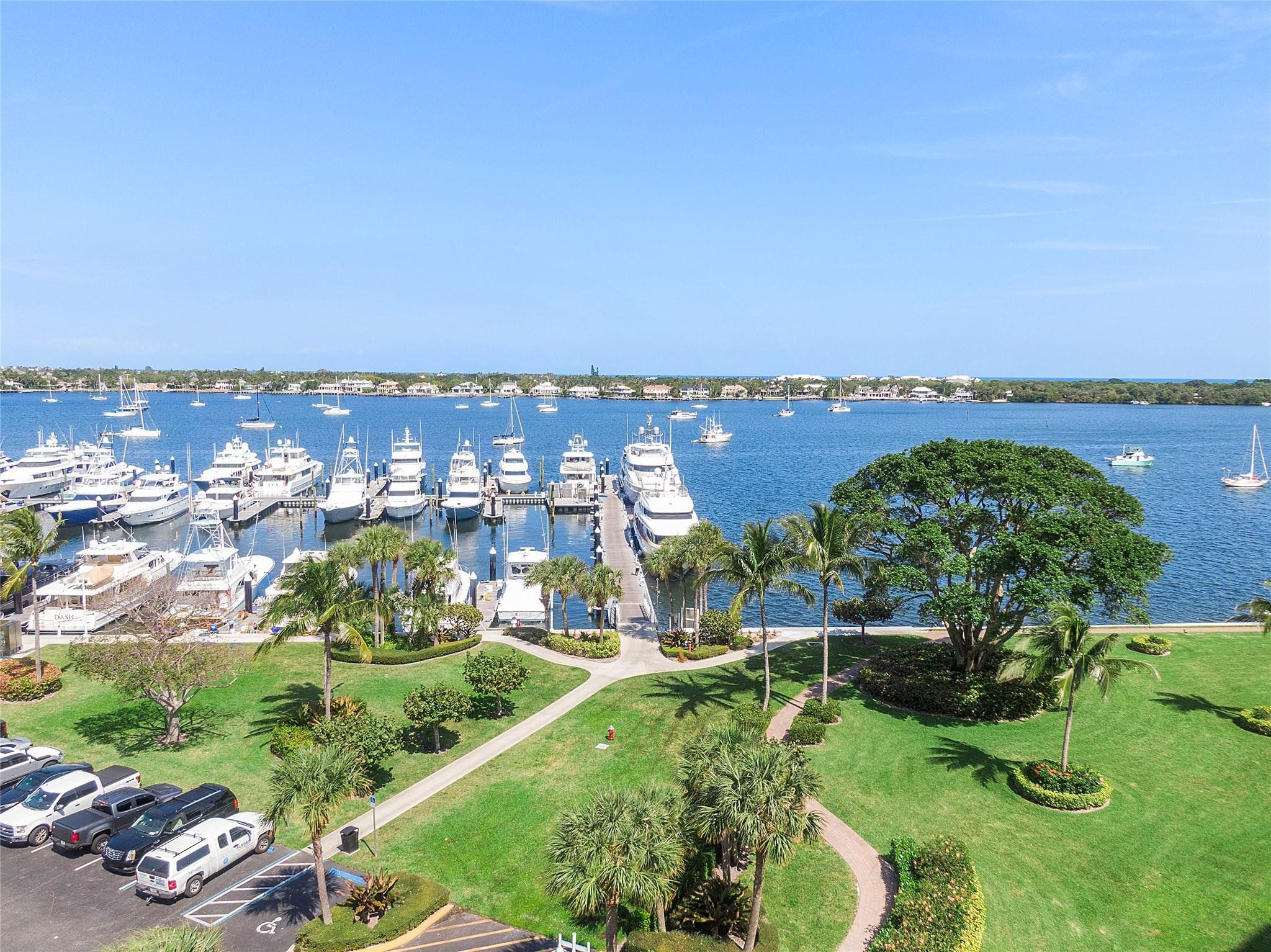 136 Lakeshore Drive T10