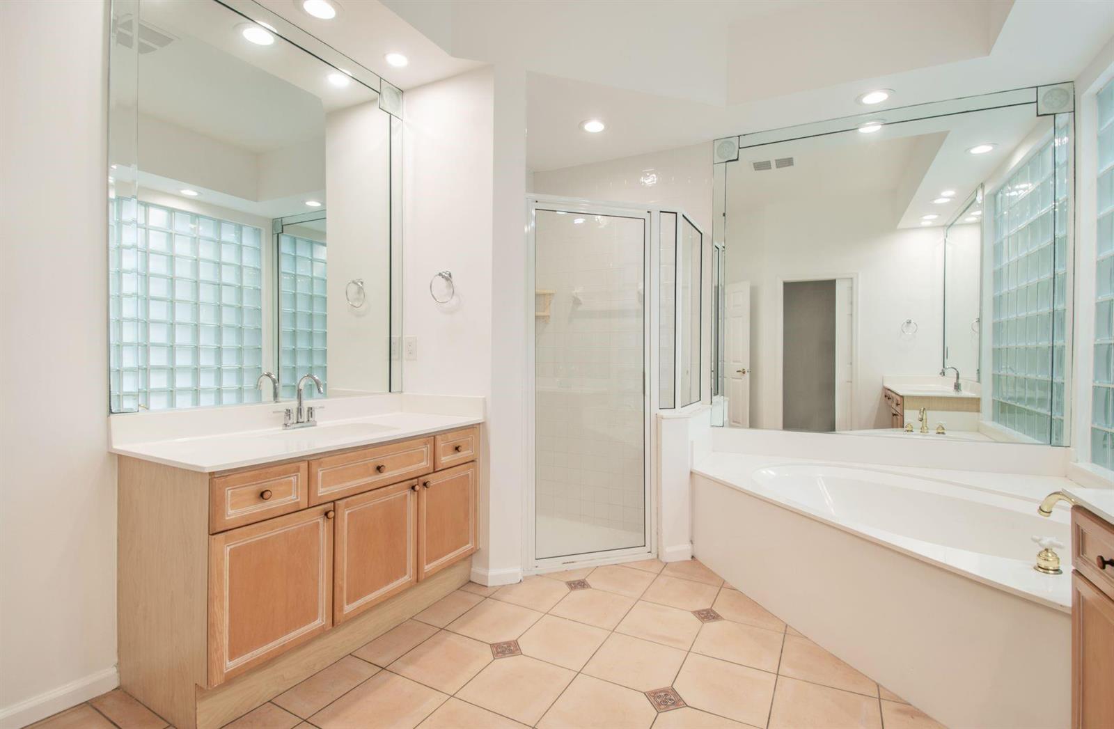2466 Bay Isle Court # 2466