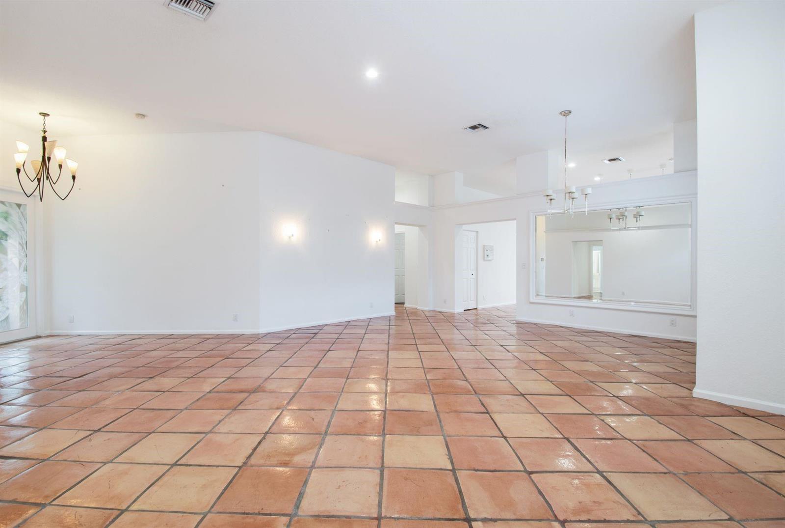 2466 Bay Isle Court # 2466