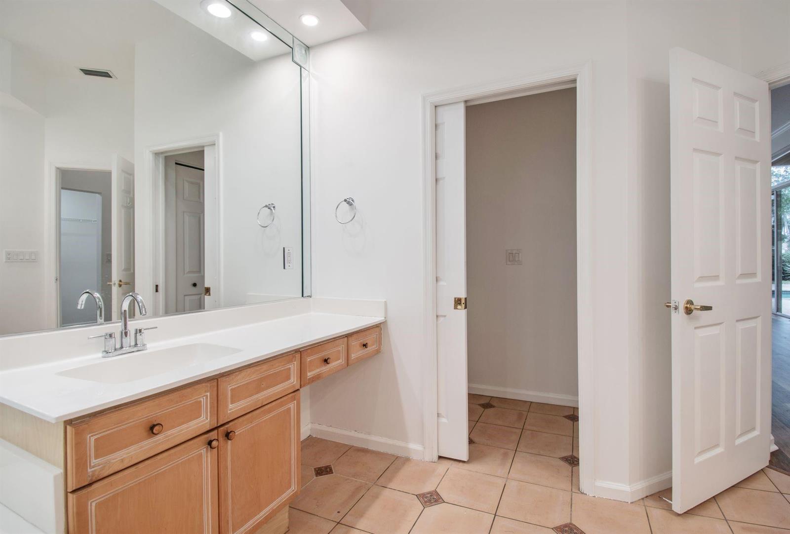 2466 Bay Isle Court # 2466
