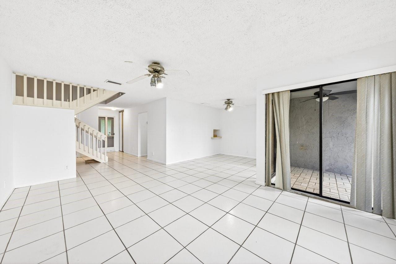 2643 NW 42nd Avenue, Coconut Creek