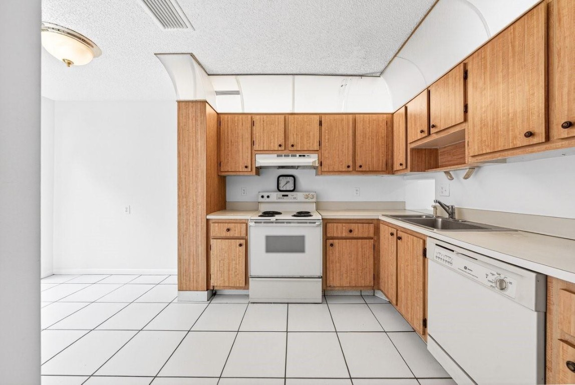 2643 NW 42nd Avenue, Coconut Creek