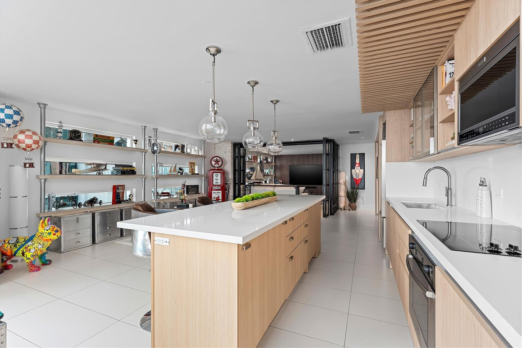 1040 Biscayne Boulevard 2101