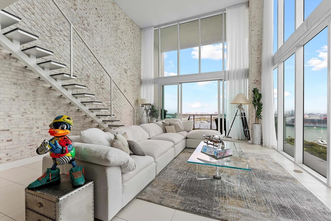 1040 Biscayne Boulevard 2101