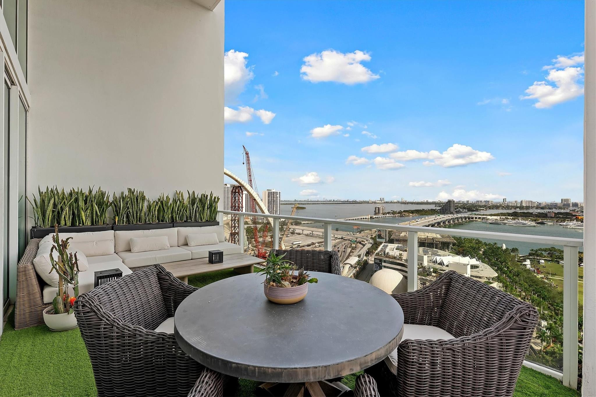 1040 Biscayne Boulevard 2101