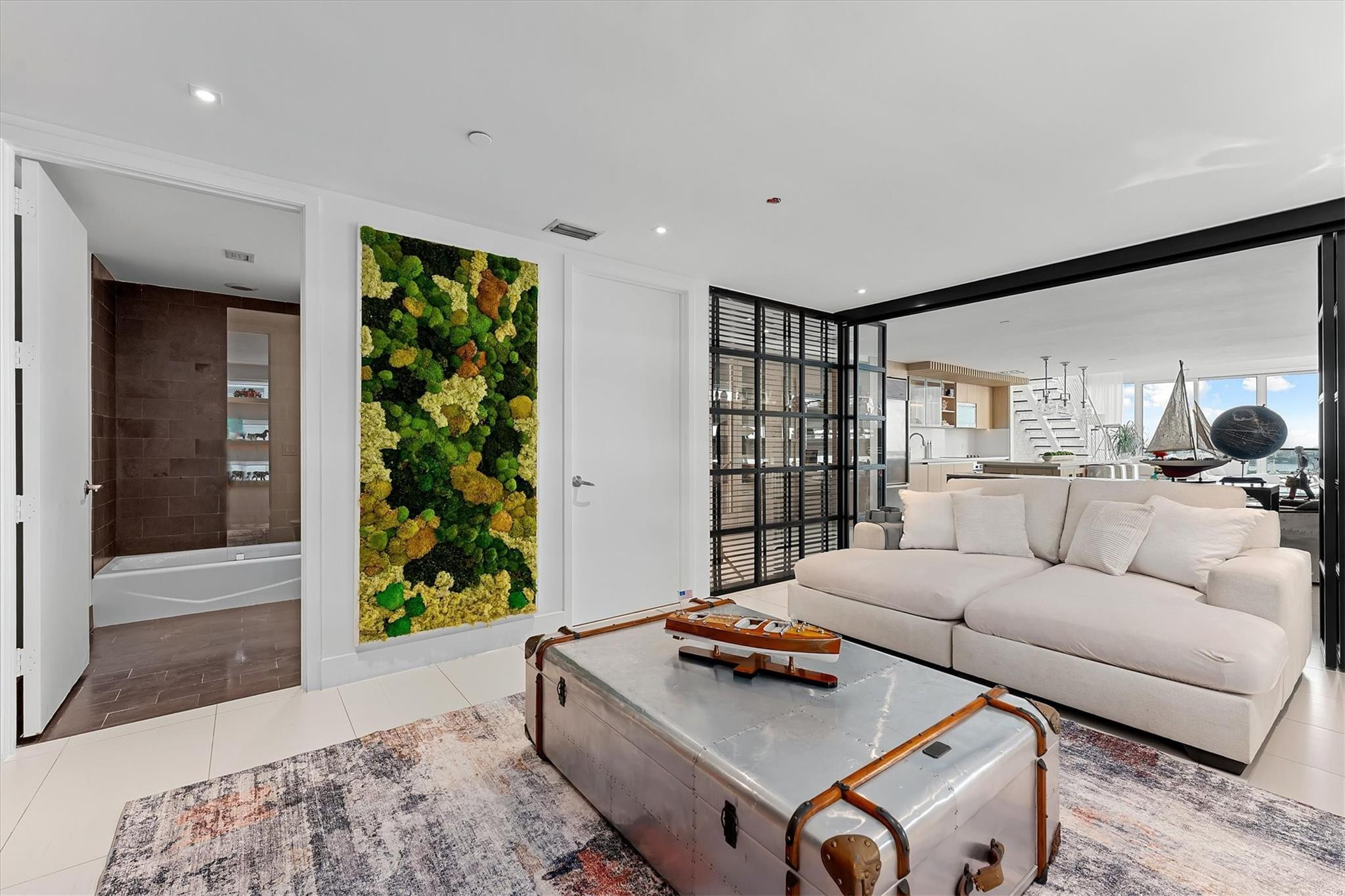 1040 Biscayne Boulevard 2101