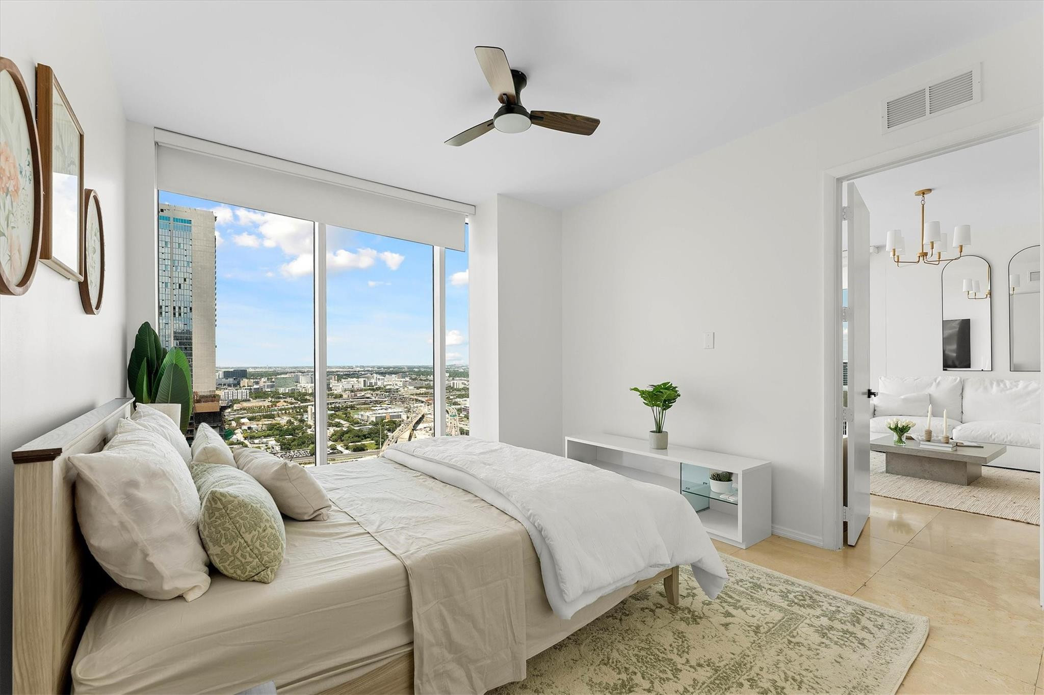 1040 Biscayne Boulevard 3906