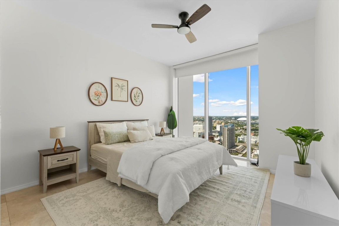 1040 Biscayne Boulevard 3906